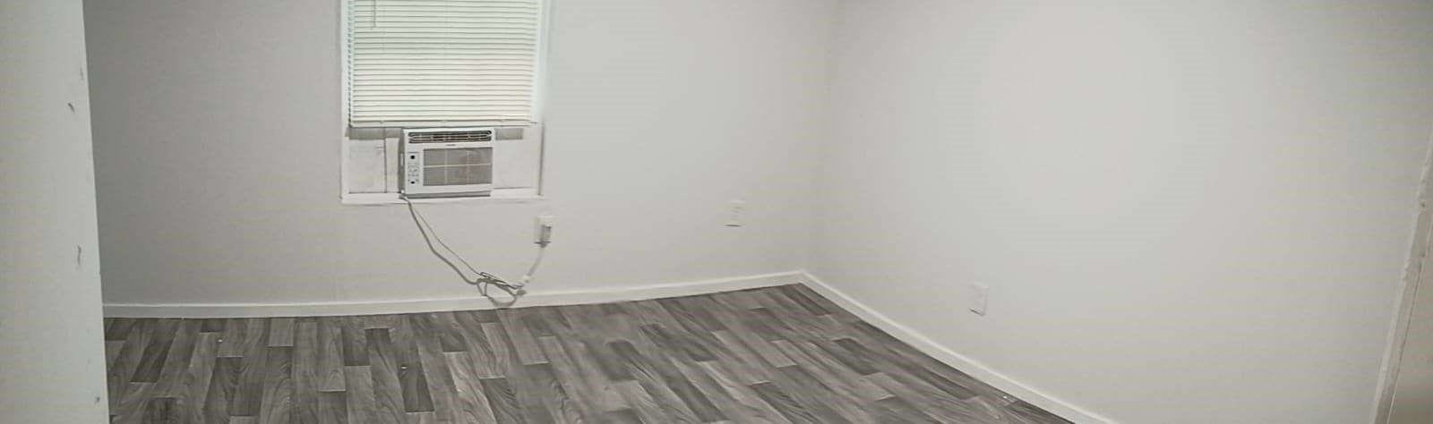 1302 Thomas Avenue, Pasadena, TX 77506