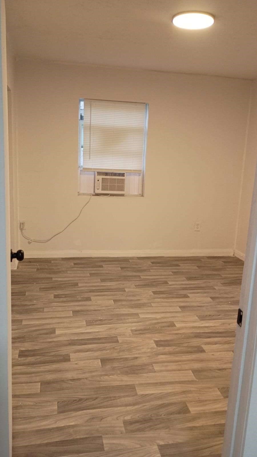 1302 Thomas Avenue, Pasadena, TX 77506