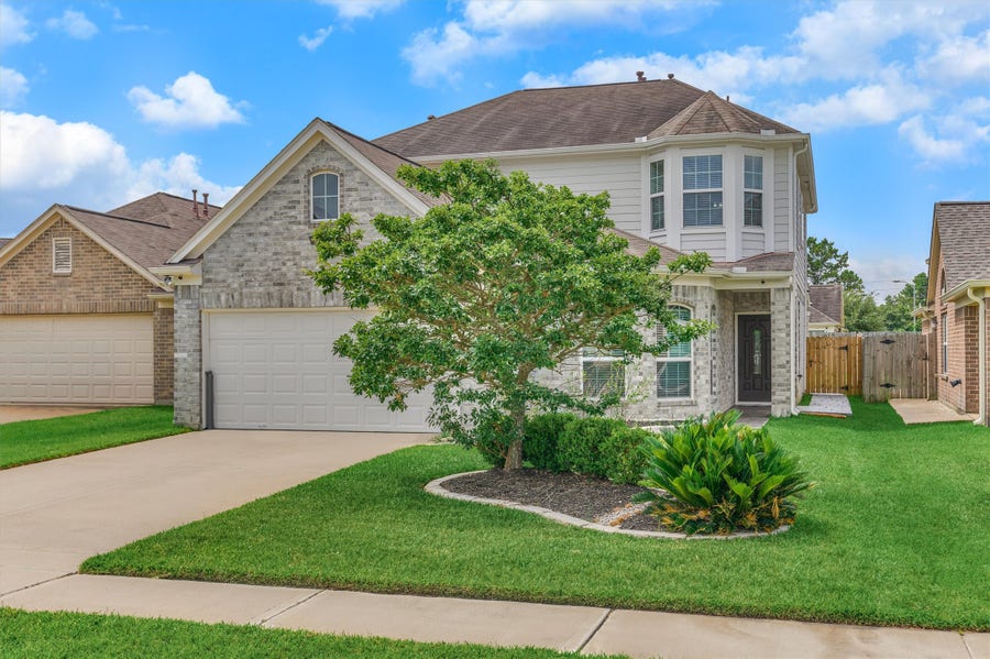 Property photo for 19715 Allenwick Hills Court, Cypress, TX