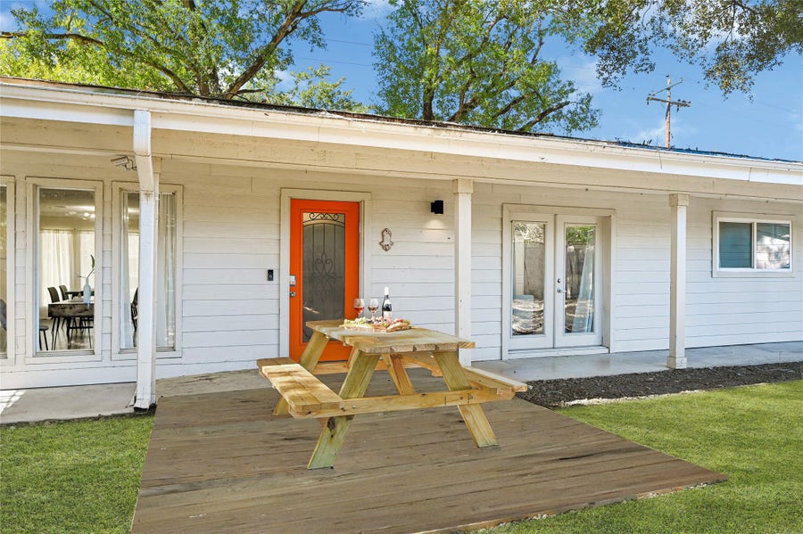 Property photo for 5534 Loch Lomond Drive, Houston, TX