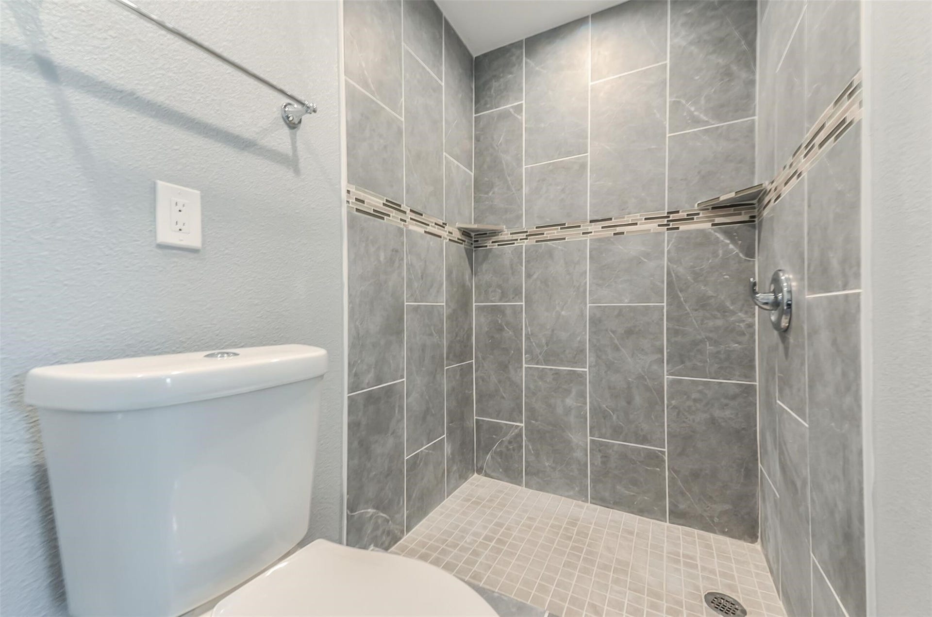 13252 Kanak Street, Needville, TX 77461