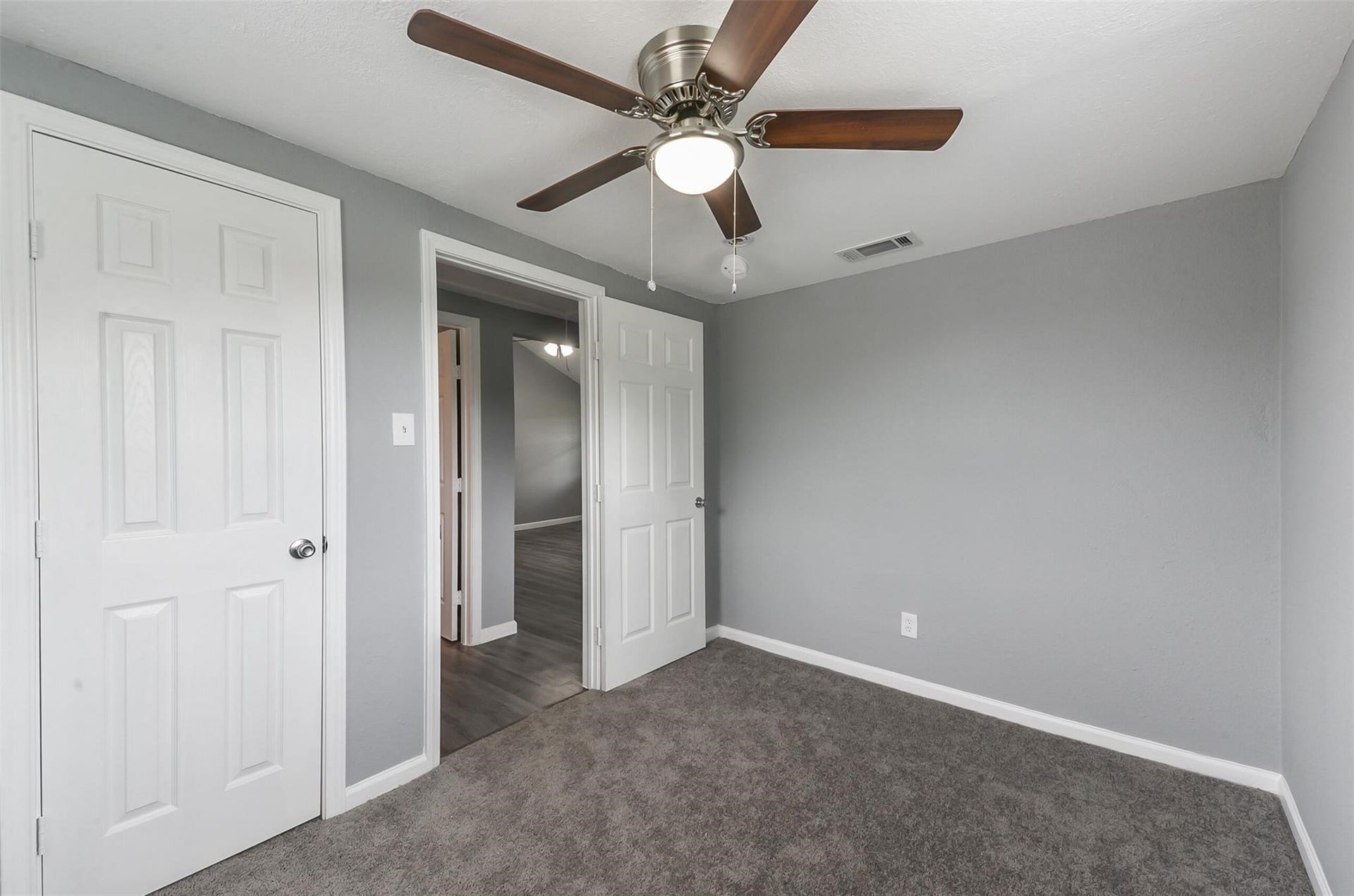 13252 Kanak Street, Needville, TX 77461