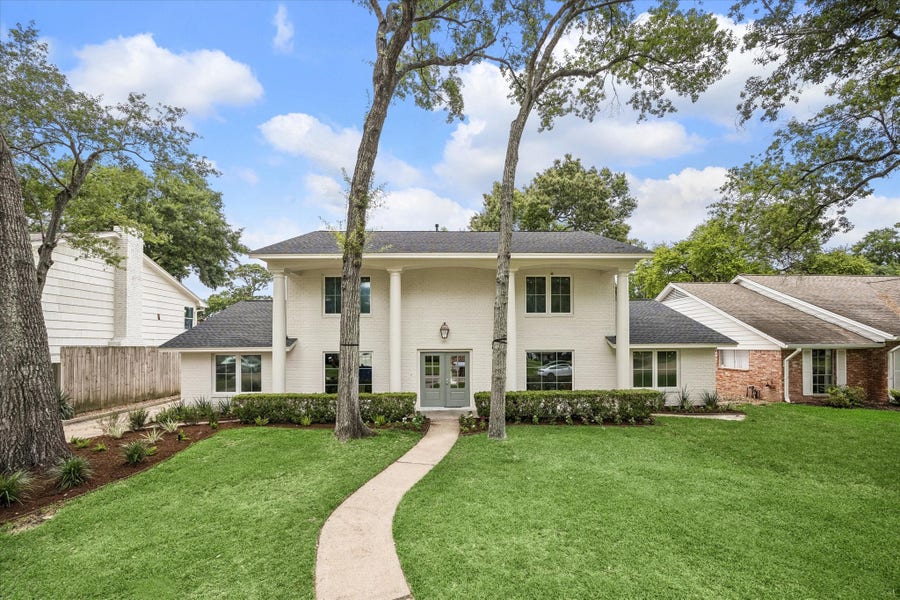 Property photo for 10806 Britoak Lane, Houston, TX