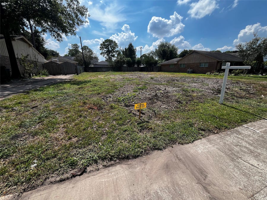 Property photo for 10723 Longmont Drive, Houston, TX