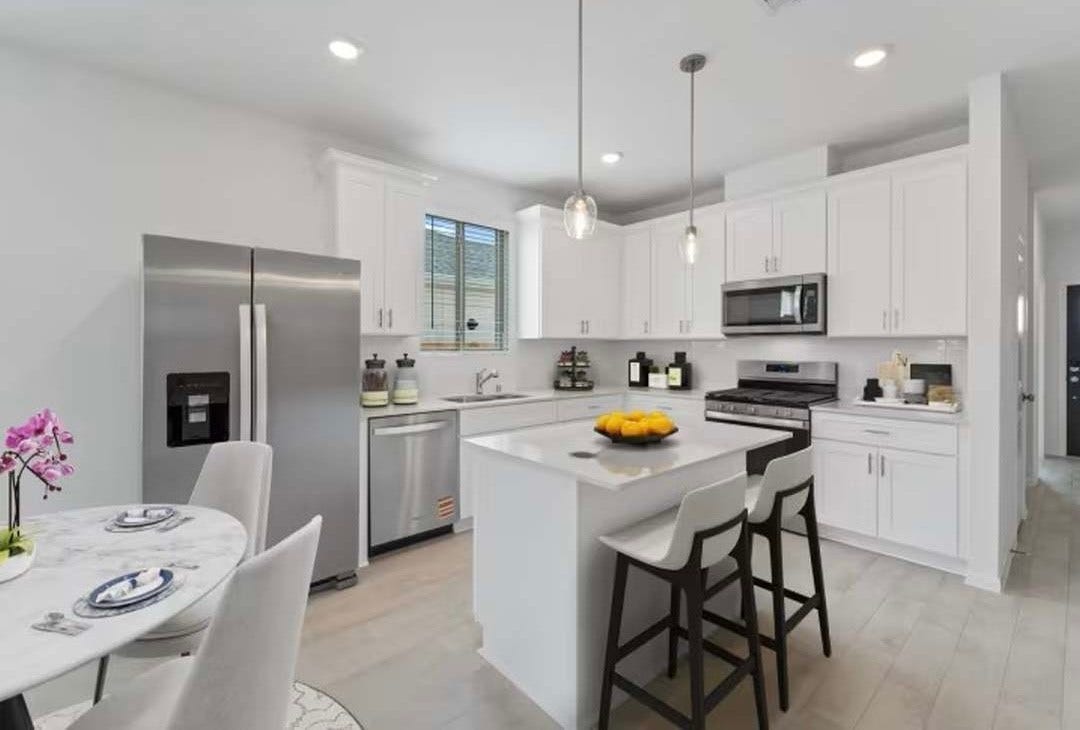12115 Pinara Trail, Conroe, TX 77303 Model home images may not be consistent with the finish product.