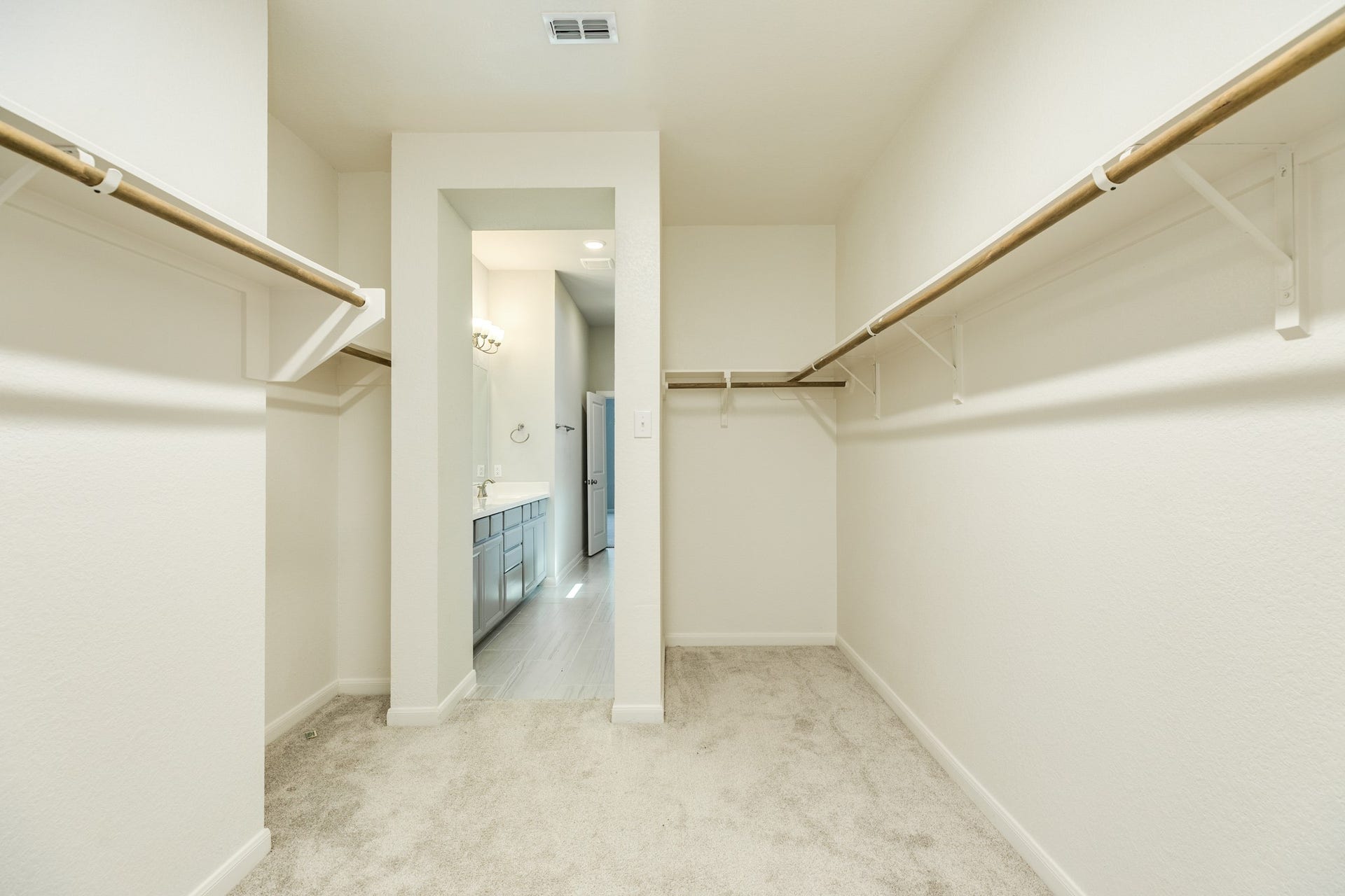 9807 Gould Drive, Manvel, TX 77583 9807 Gould Drive, Manvel, TX 77583