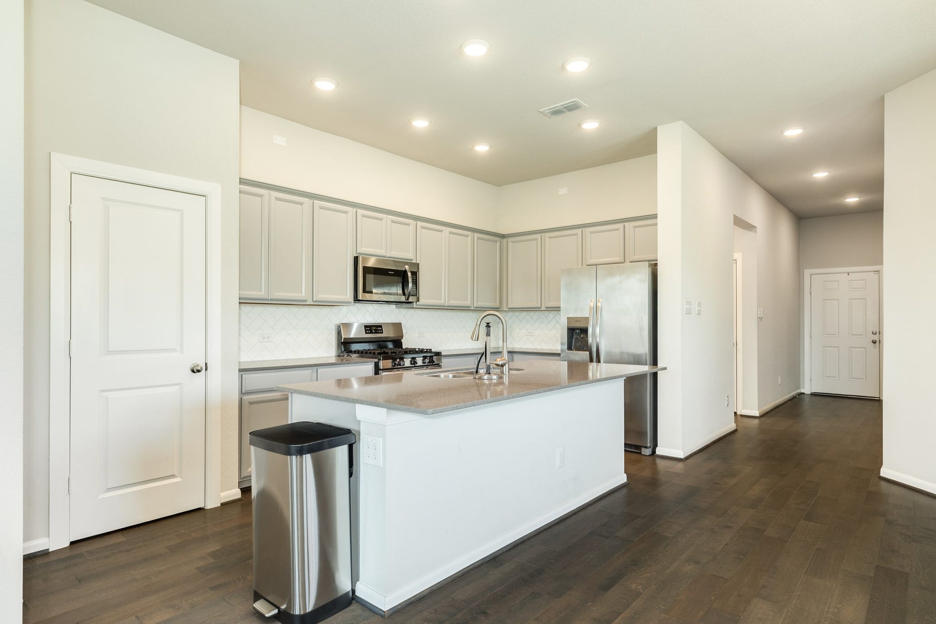 9807 Gould Drive, Manvel, TX 77583 9807 Gould Drive, Manvel, TX 77583