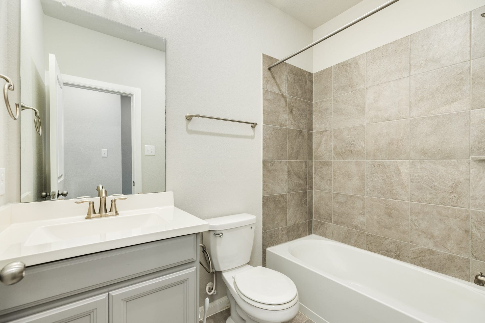 9807 Gould Drive, Manvel, TX 77583 9807 Gould Drive, Manvel, TX 77583
