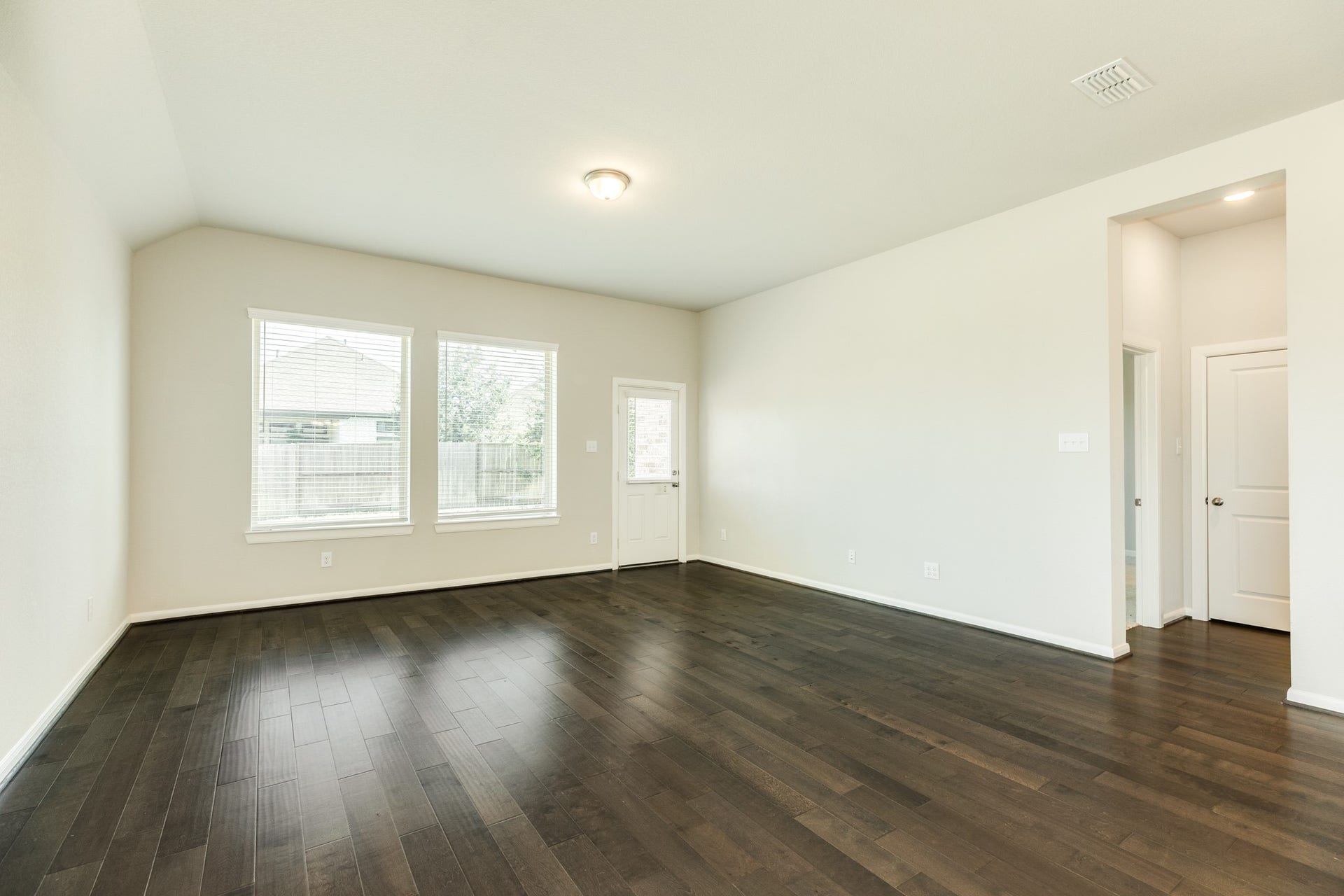 9807 Gould Drive, Manvel, TX 77583 9807 Gould Drive, Manvel, TX 77583