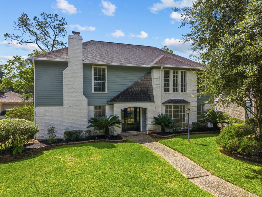 Property photo for 16318 Heatherdale Drive, Houston, TX
