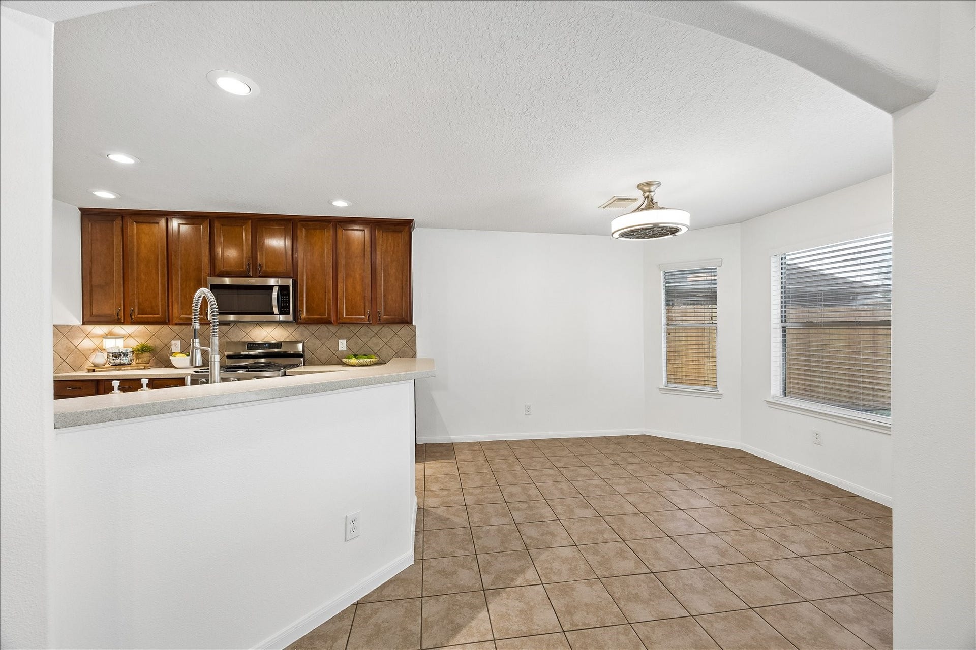 405 Laddingford Lane, League City, TX 77573 405 Laddingford Lane, League City, TX 77573