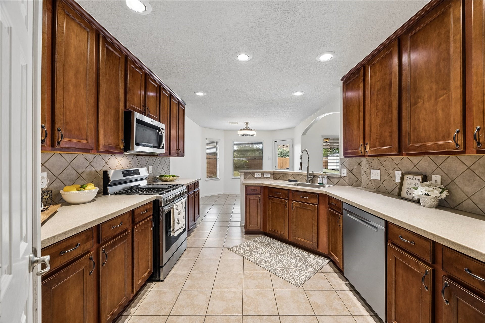 405 Laddingford Lane, League City, TX 77573 405 Laddingford Lane, League City, TX 77573