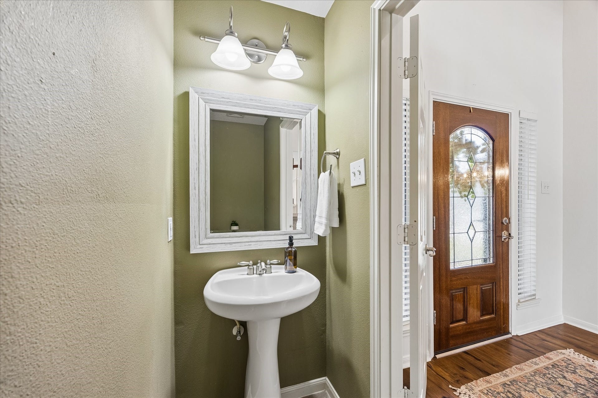 405 Laddingford Lane, League City, TX 77573 405 Laddingford Lane, League City, TX 77573