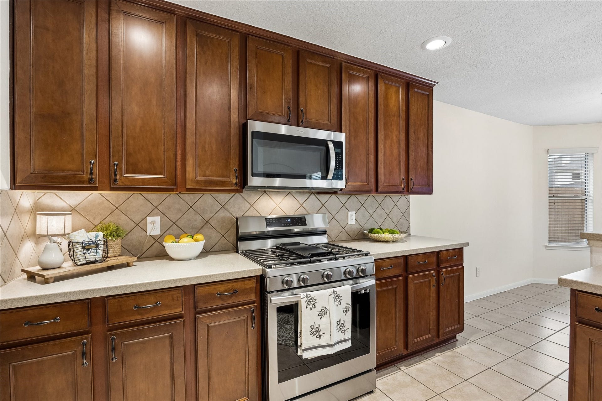 405 Laddingford Lane, League City, TX 77573 405 Laddingford Lane, League City, TX 77573