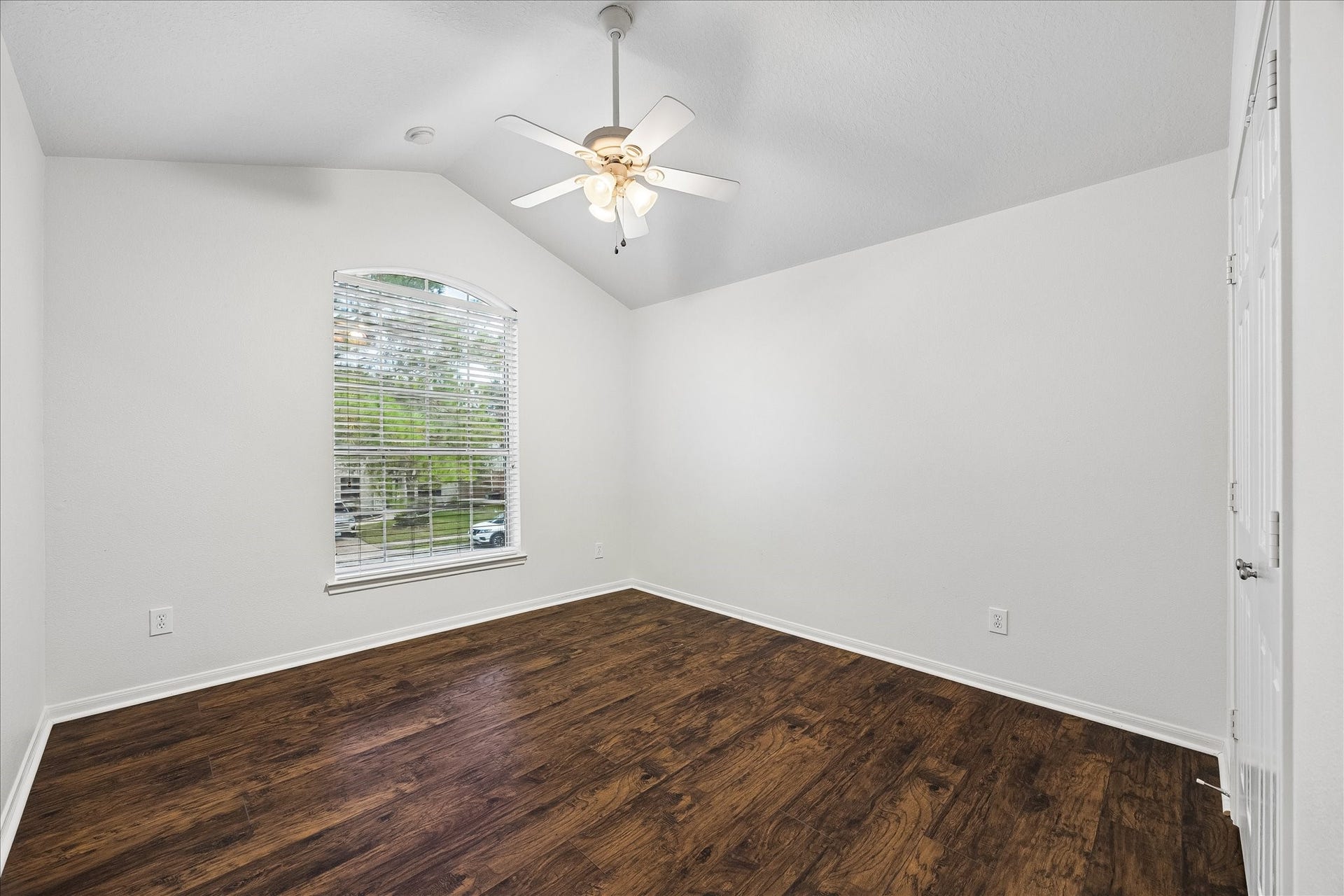 405 Laddingford Lane, League City, TX 77573 405 Laddingford Lane, League City, TX 77573