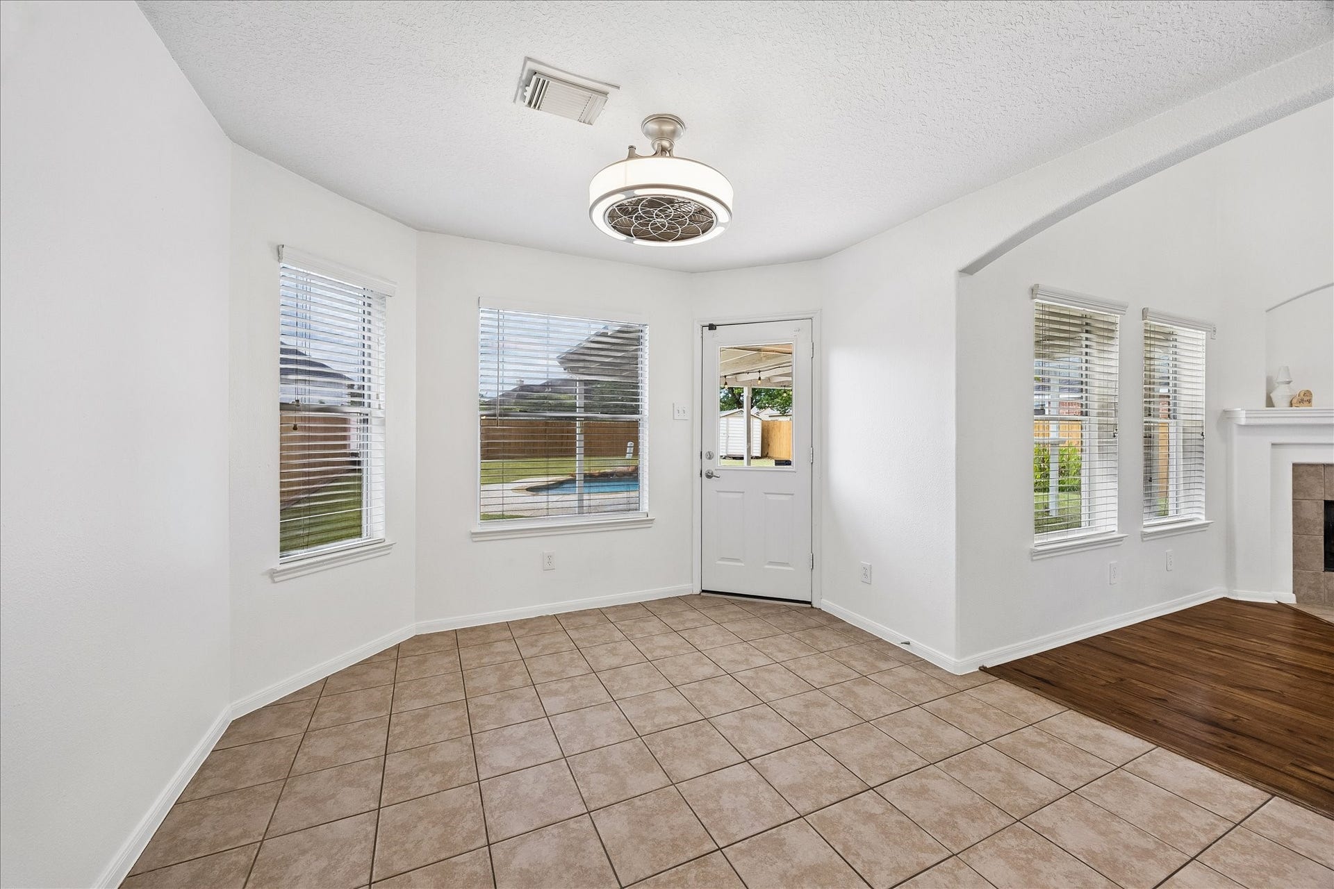 405 Laddingford Lane, League City, TX 77573 405 Laddingford Lane, League City, TX 77573
