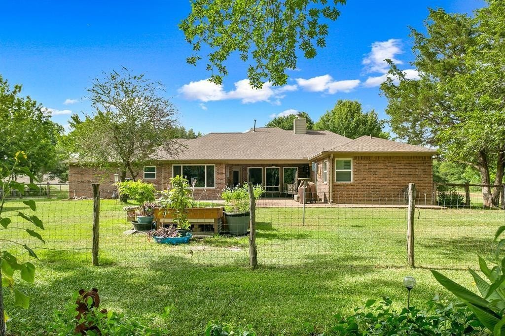 27111 Clay Road, Katy, TX 77493 27111 Clay Road, Katy, TX 77493