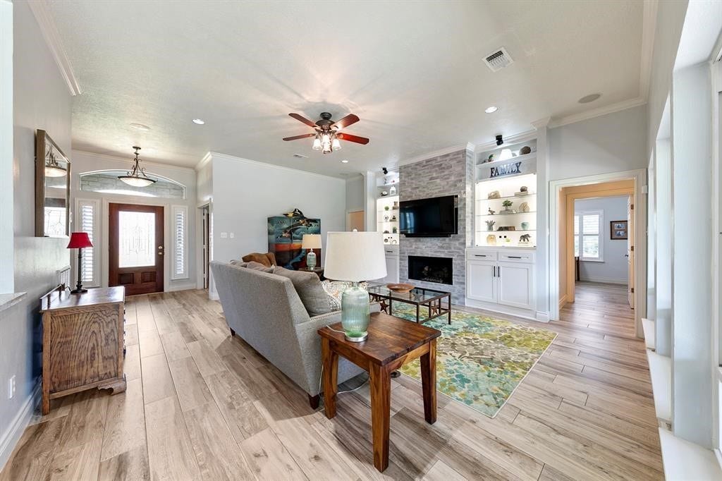 27111 Clay Road, Katy, TX 77493 27111 Clay Road, Katy, TX 77493