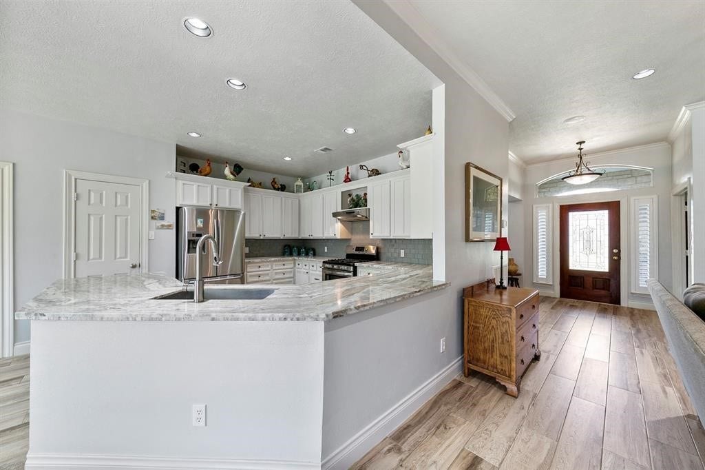 27111 Clay Road, Katy, TX 77493 27111 Clay Road, Katy, TX 77493