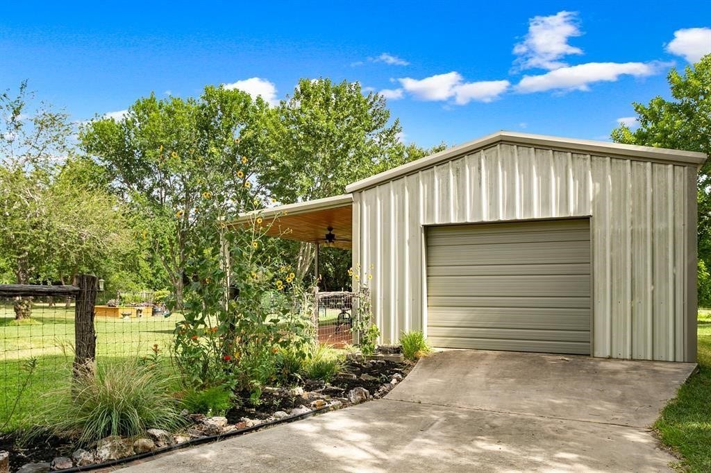 27111 Clay Road, Katy, TX 77493 27111 Clay Road, Katy, TX 77493