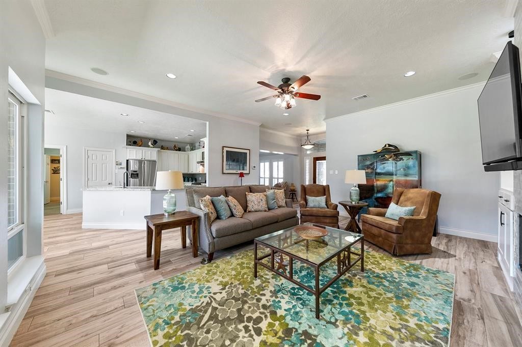 27111 Clay Road, Katy, TX 77493 27111 Clay Road, Katy, TX 77493