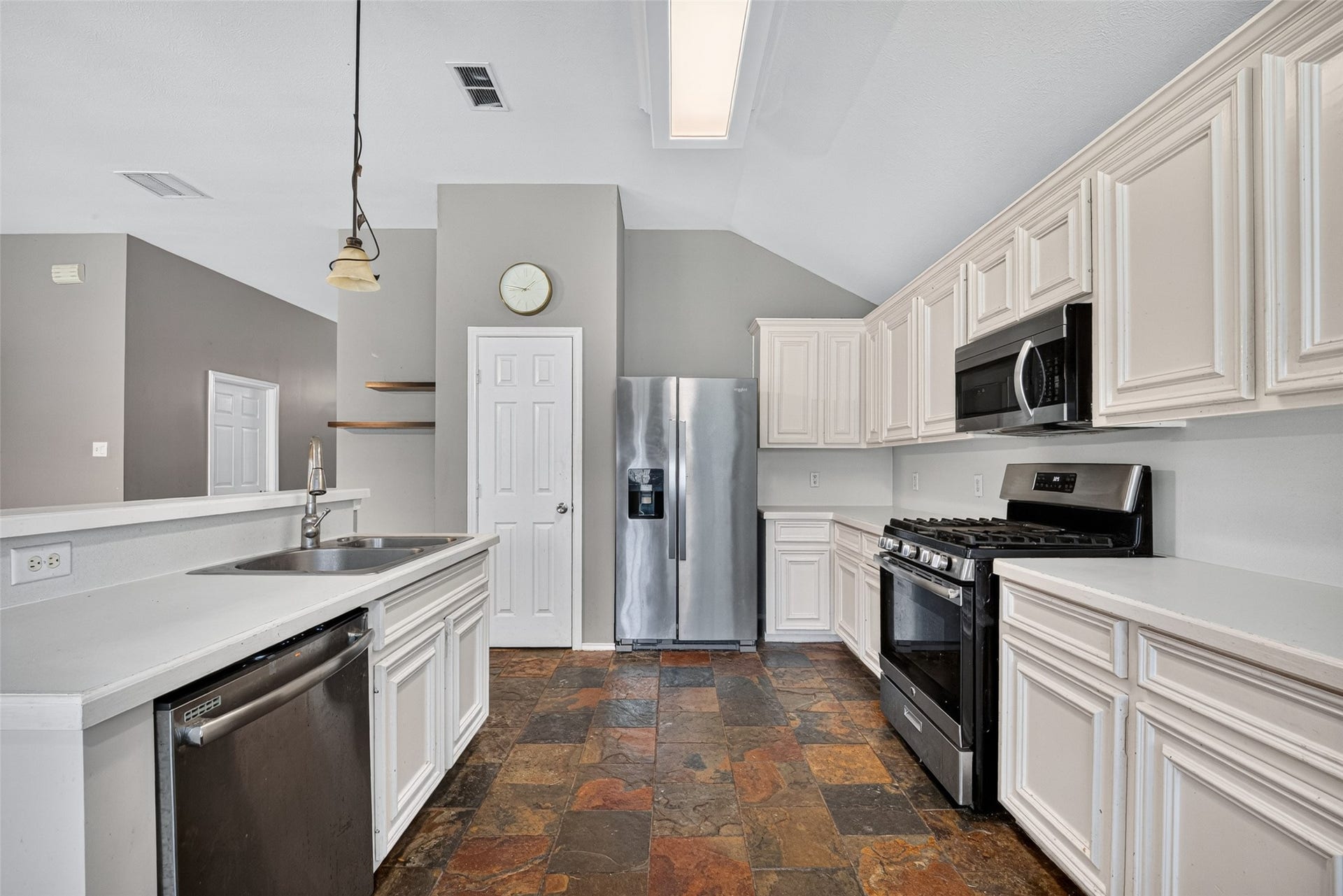 3907 Vinecrest Drive, Pearland, TX 77584 3907 Vinecrest Drive, Pearland, TX 77584