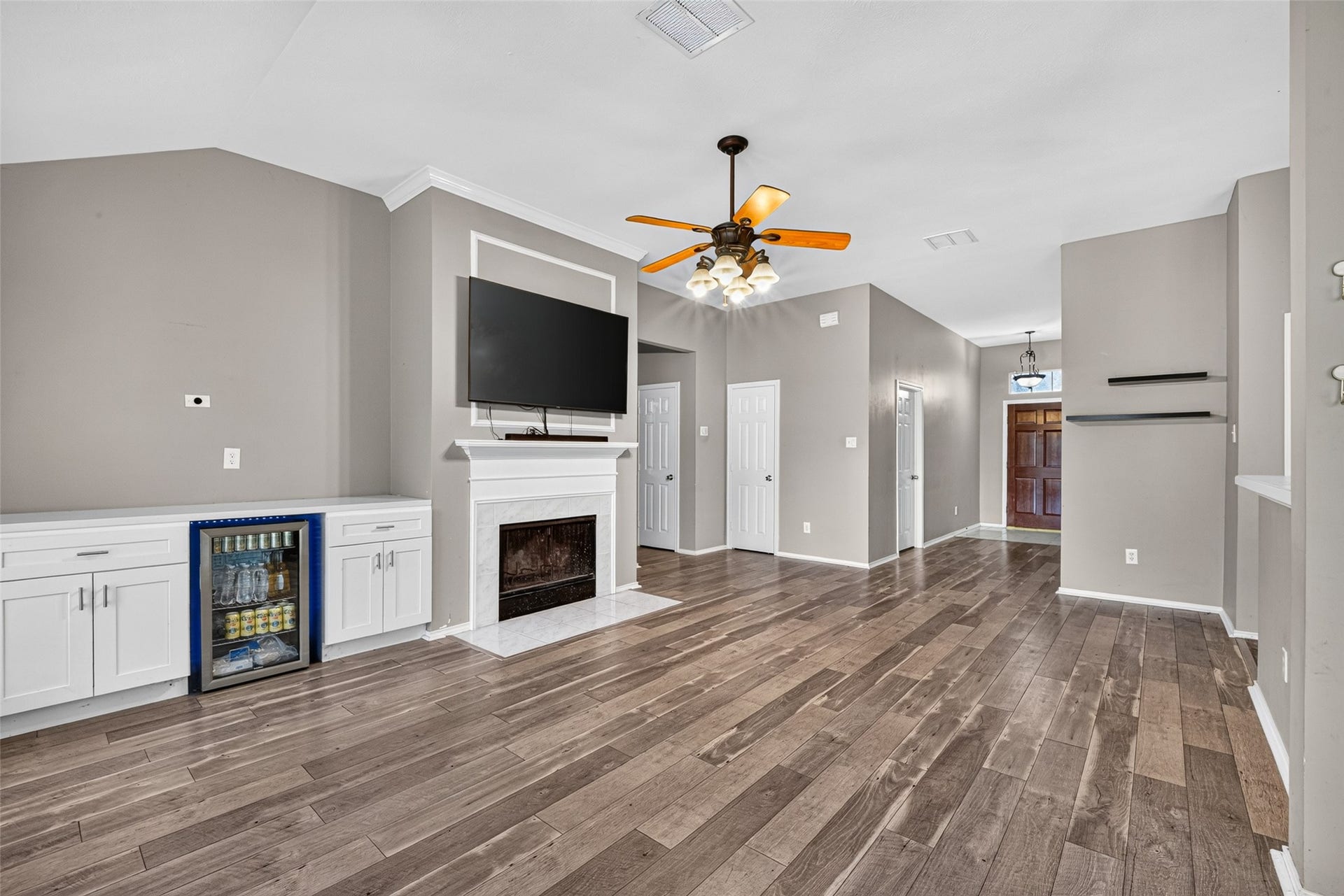 3907 Vinecrest Drive, Pearland, TX 77584 3907 Vinecrest Drive, Pearland, TX 77584