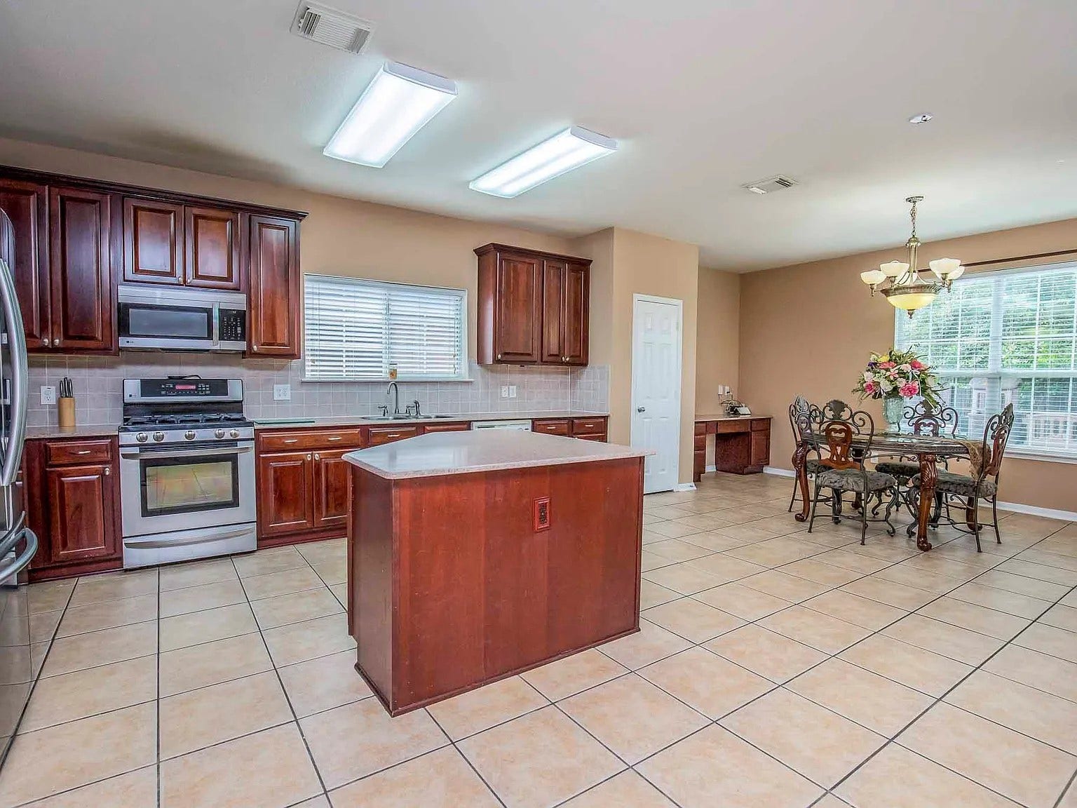 29742 Legends Green Drive, Spring, TX 77386 29742 Legends Green Drive, Spring, TX 77386