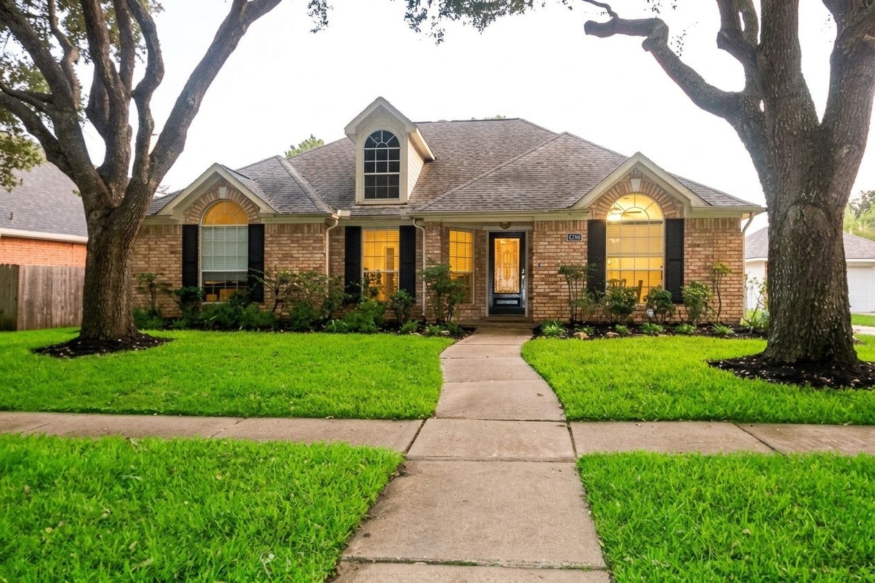 17315 Lantana Drive, Sugar Land, TX 77479 17315 Lantana Drive, Sugar Land, TX 77479
