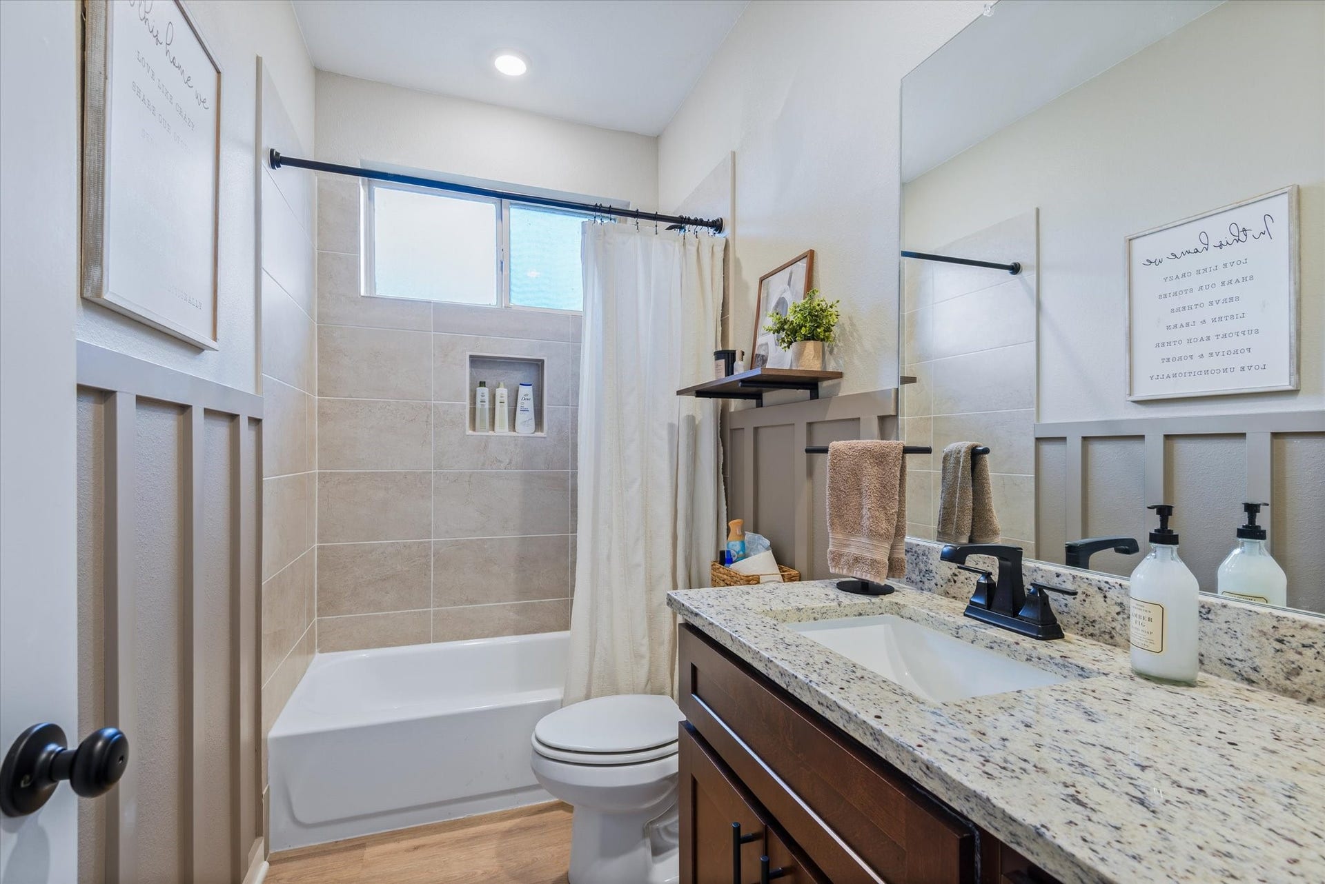 Full bathroom