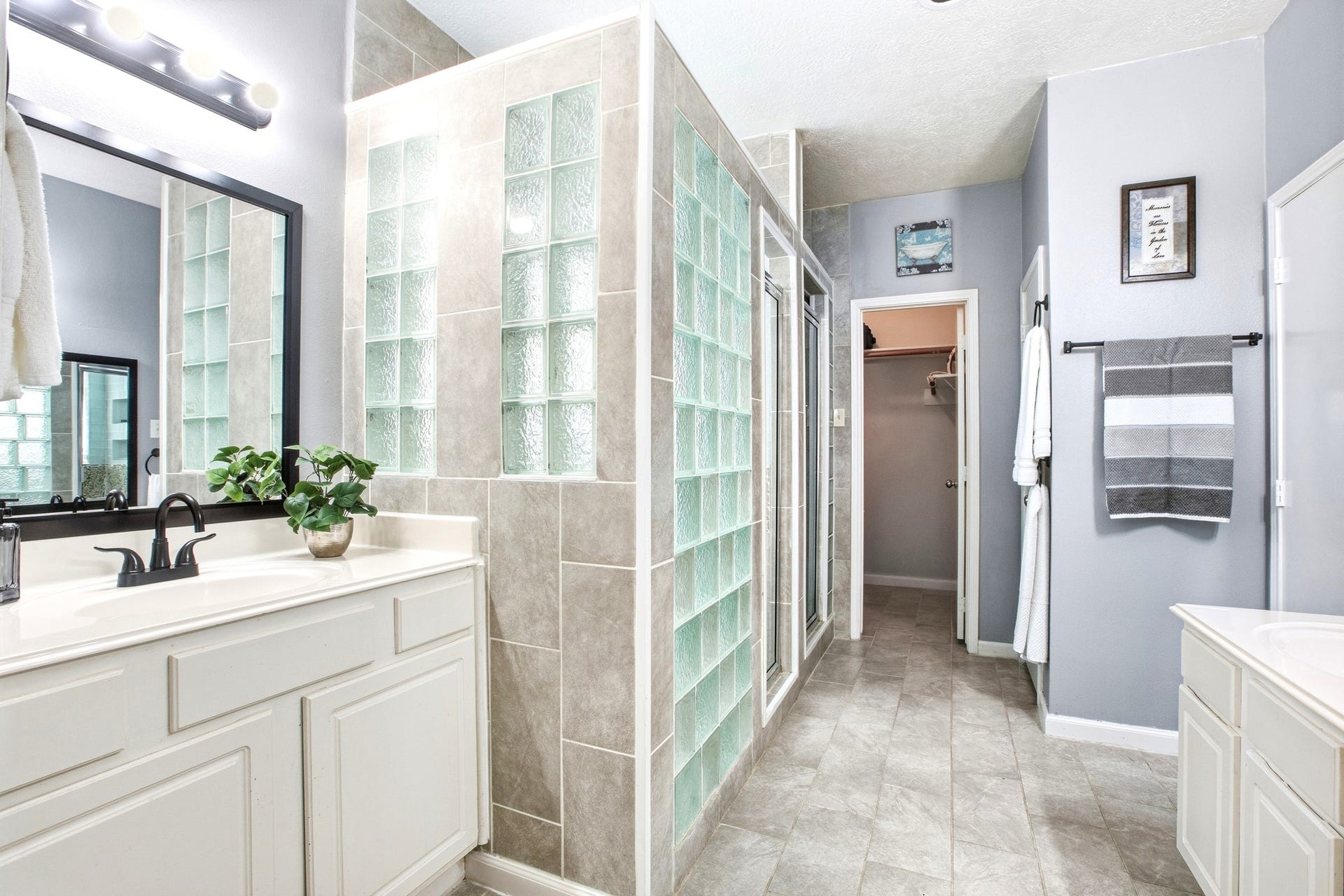 15642 Choke Canyon Drive, Sugar Land, TX 77498