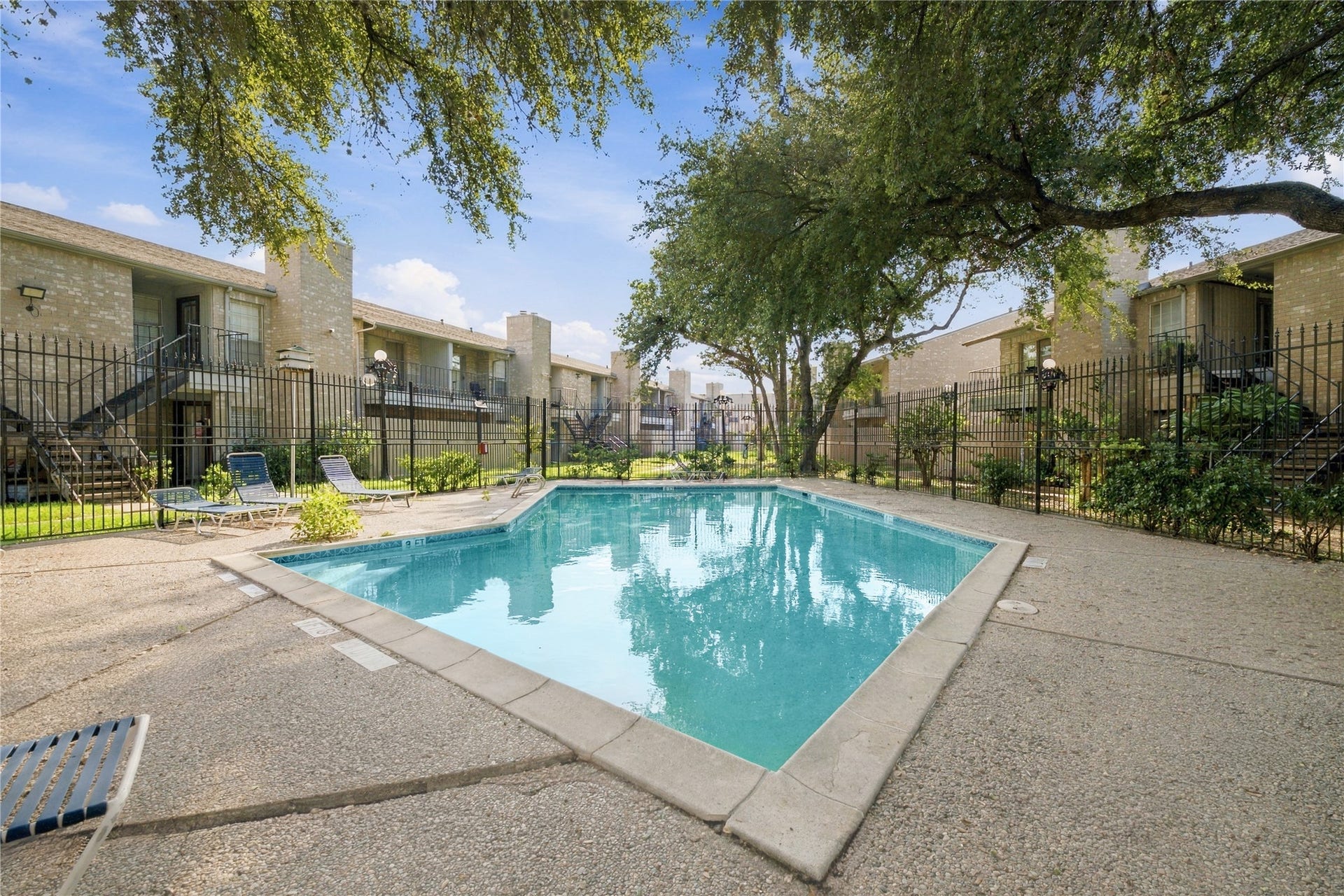 6500 Sands Point Drive, #708, Houston, TX 77074 6500 Sands Point Drive, #708, Houston, TX 77074