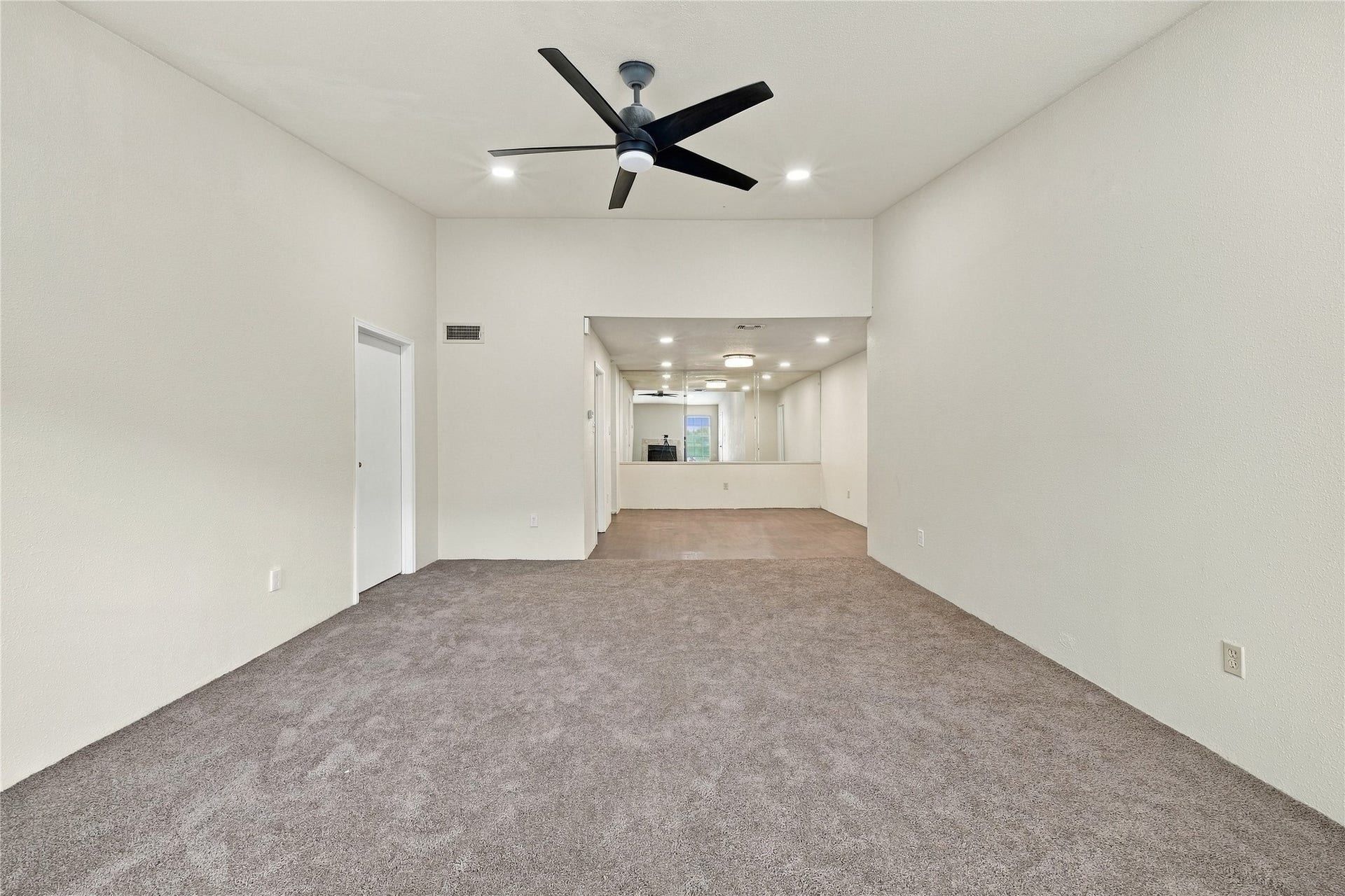 6500 Sands Point Drive, #708, Houston, TX 77074 6500 Sands Point Drive, #708, Houston, TX 77074