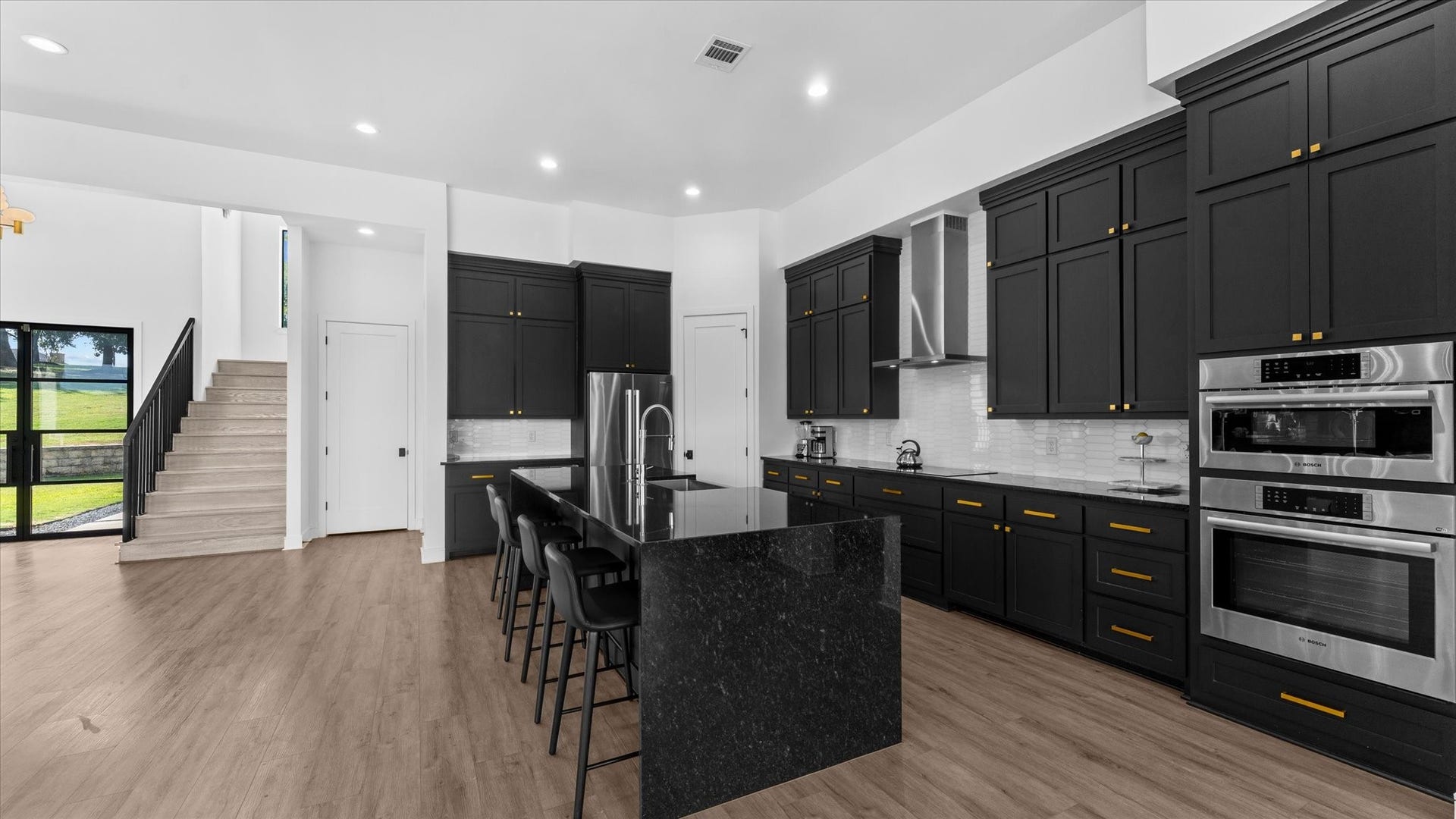 18964 Harbor Side Boulevard, Montgomery, TX 77356