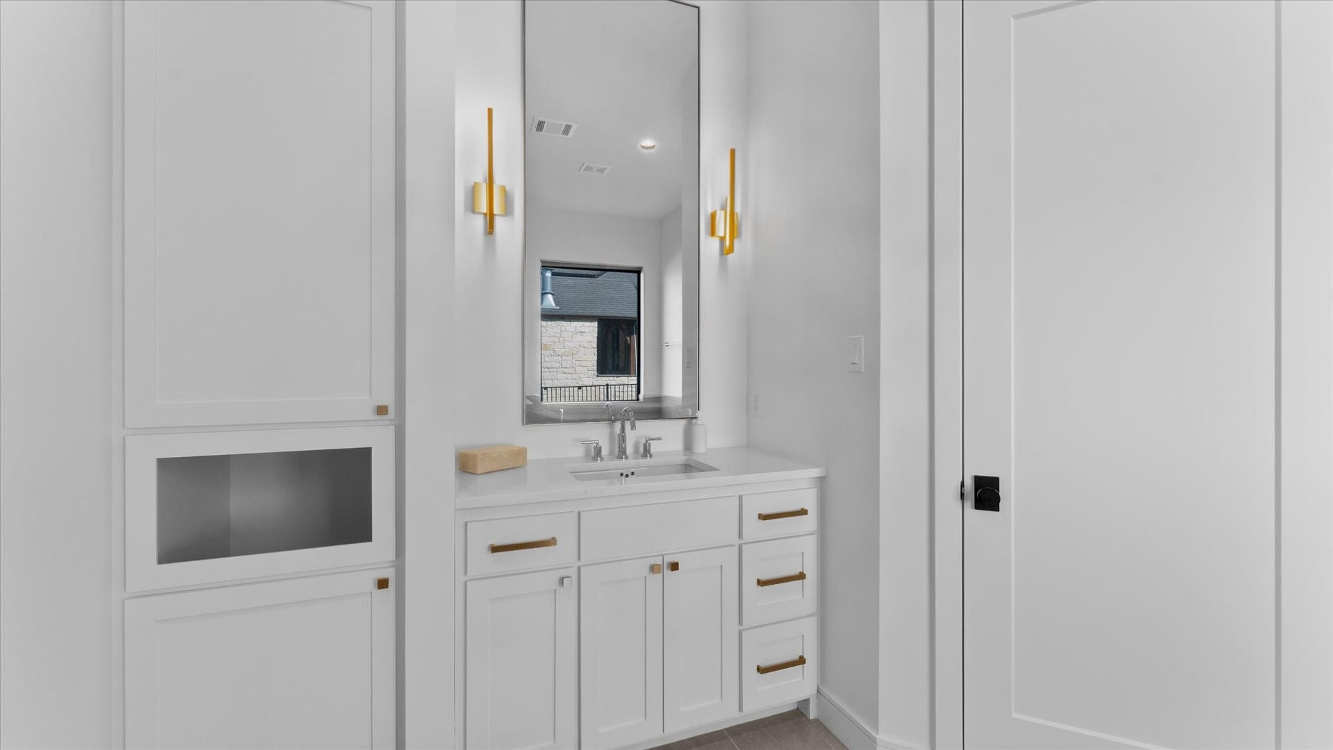 18964 Harbor Side Boulevard, Montgomery, TX 77356