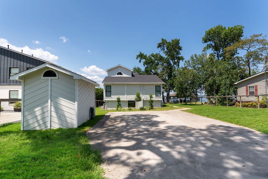 Property photo for 3920 Brookhaven Drive, Montgomery, TX