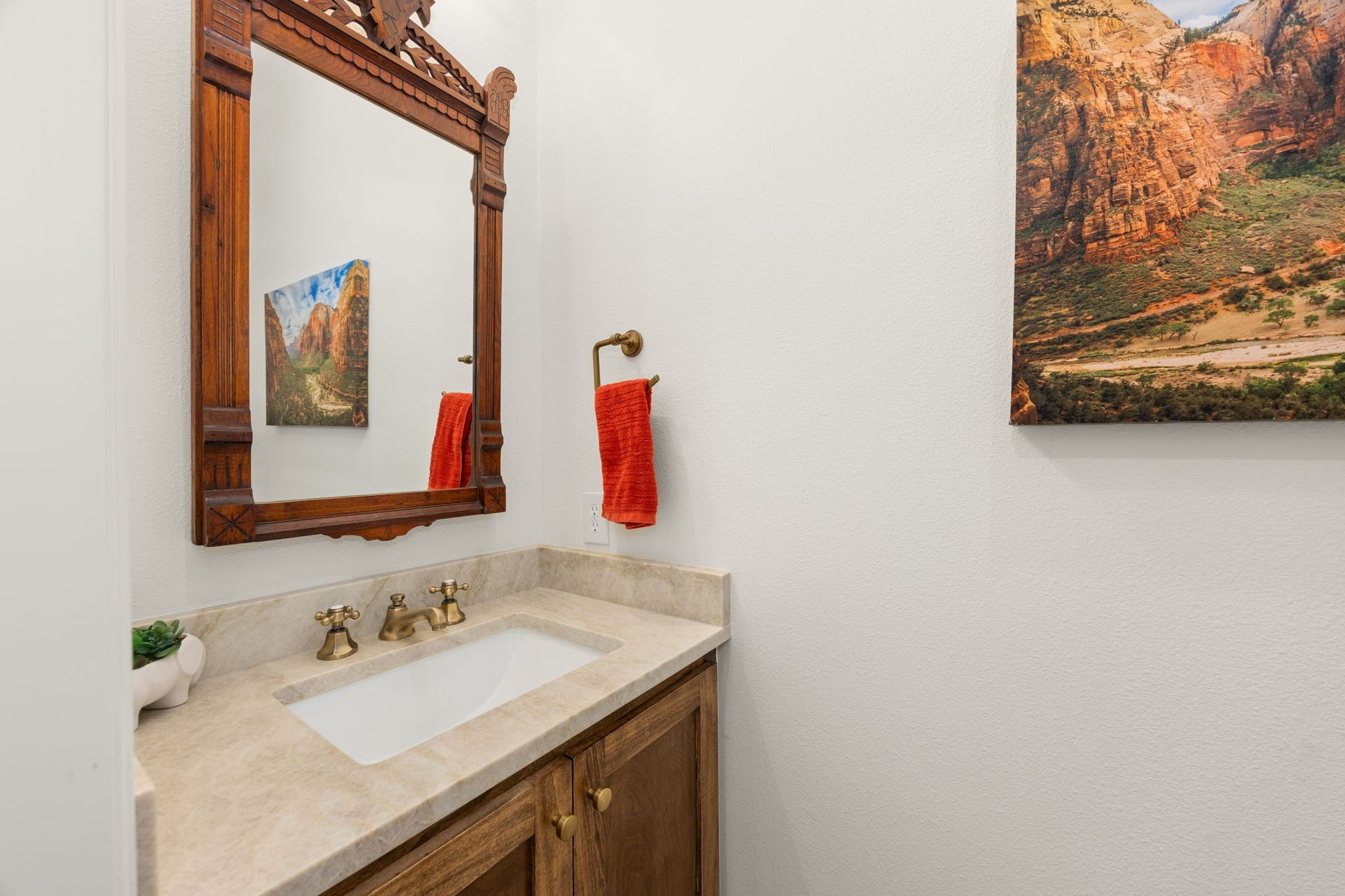 4719 Oxbow Circle W, Fulshear, TX 77441 Powder Bath