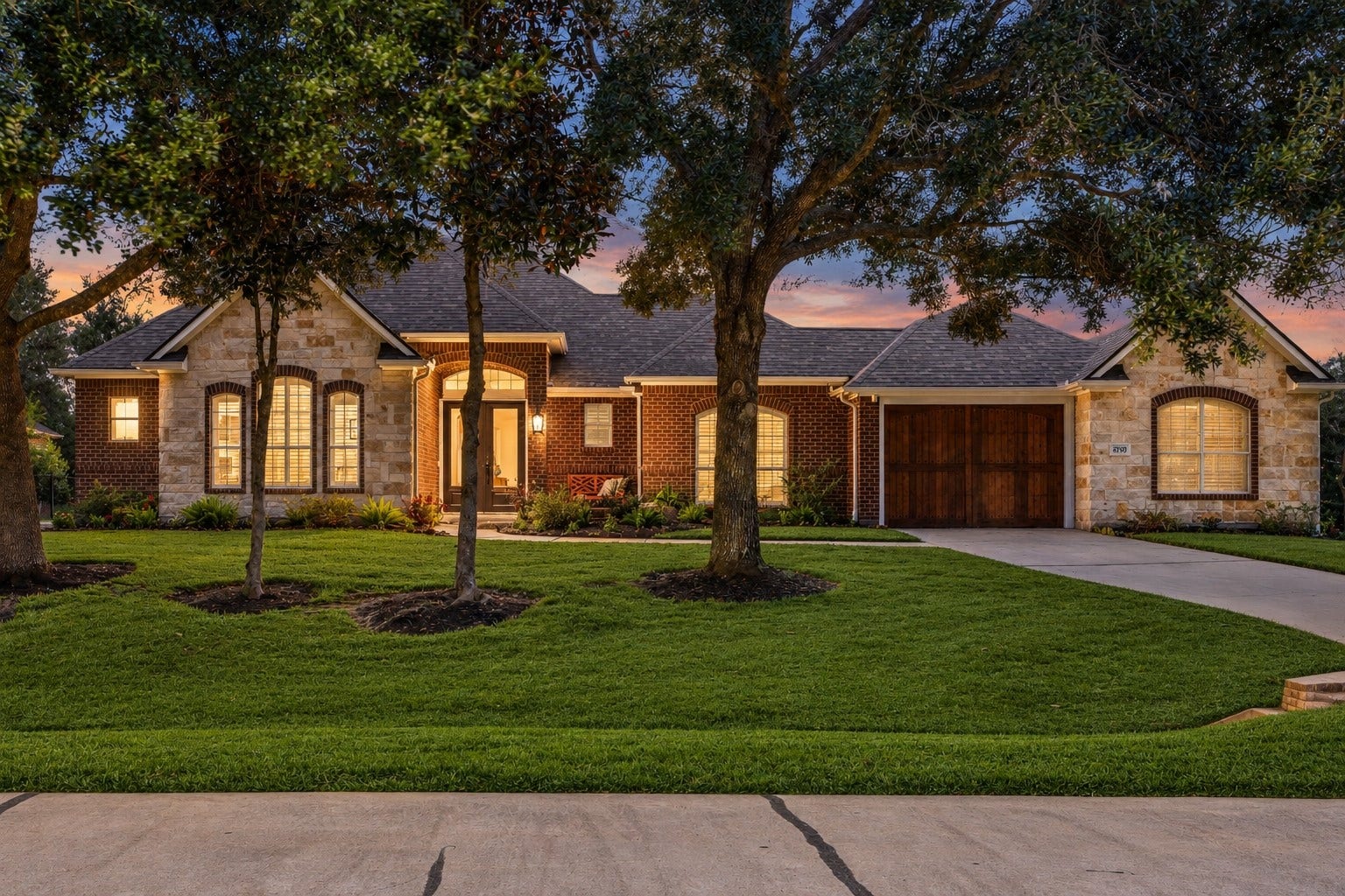 4719 Oxbow Circle W, Fulshear, TX 77441 Welcome Home!