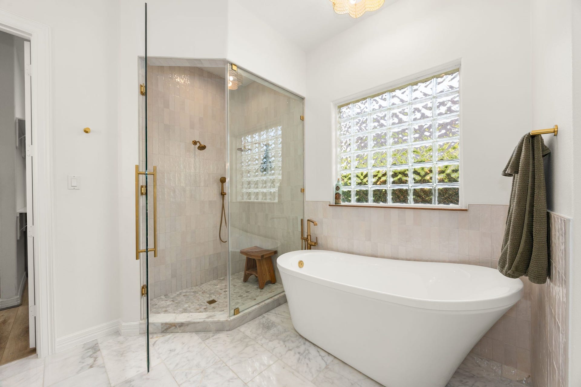 4719 Oxbow Circle W, Fulshear, TX 77441 Primary Bath Includes Large Standalone Soaking Tub and Frameless Glass Shower!
