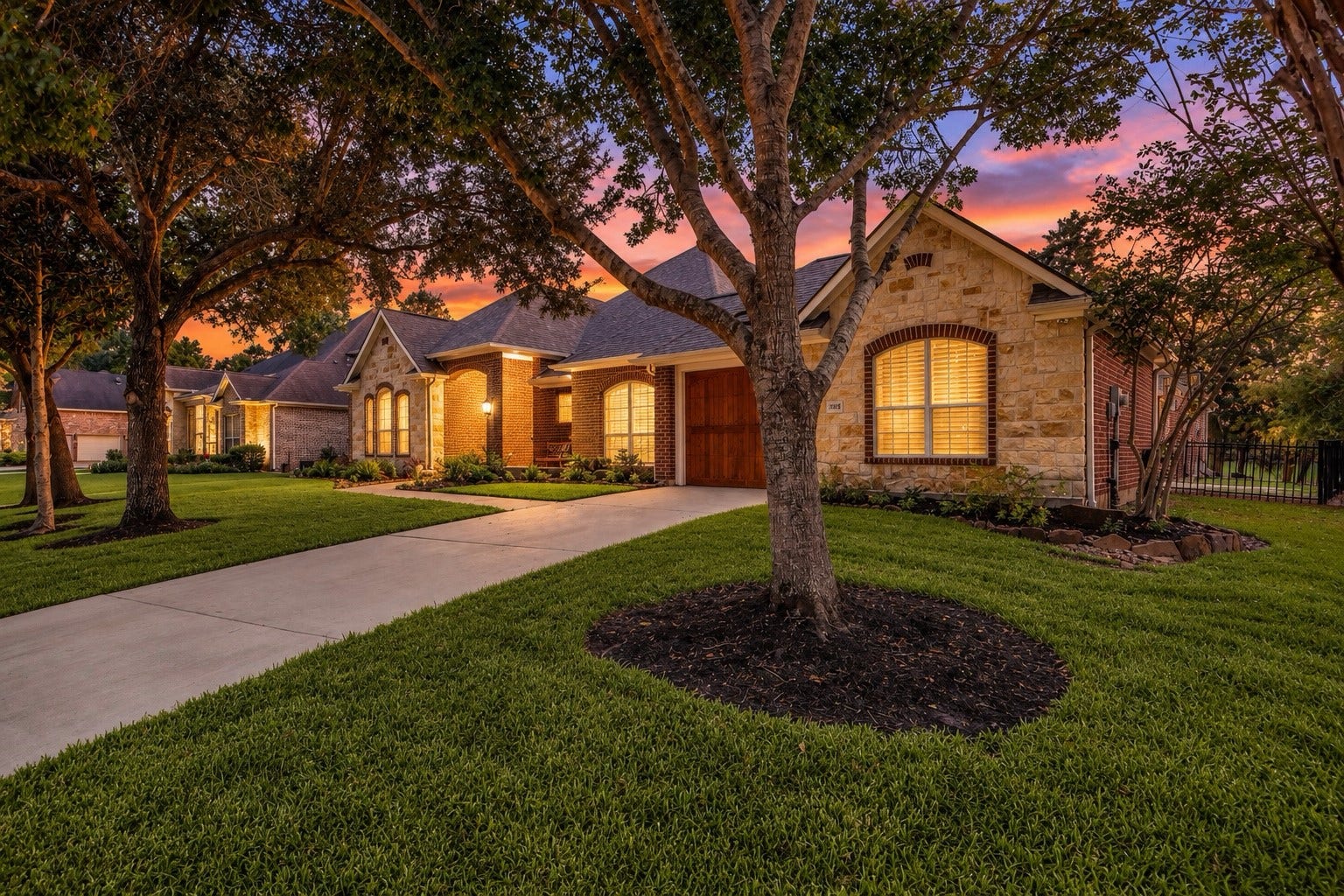 4719 Oxbow Circle W, Fulshear, TX 77441 Gorgeous Curb Appeal