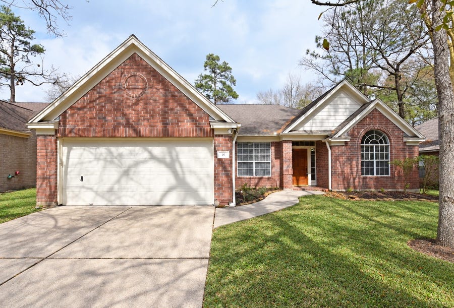 Property photo for 18 Barn Lantern Place, The Woodlands, TX