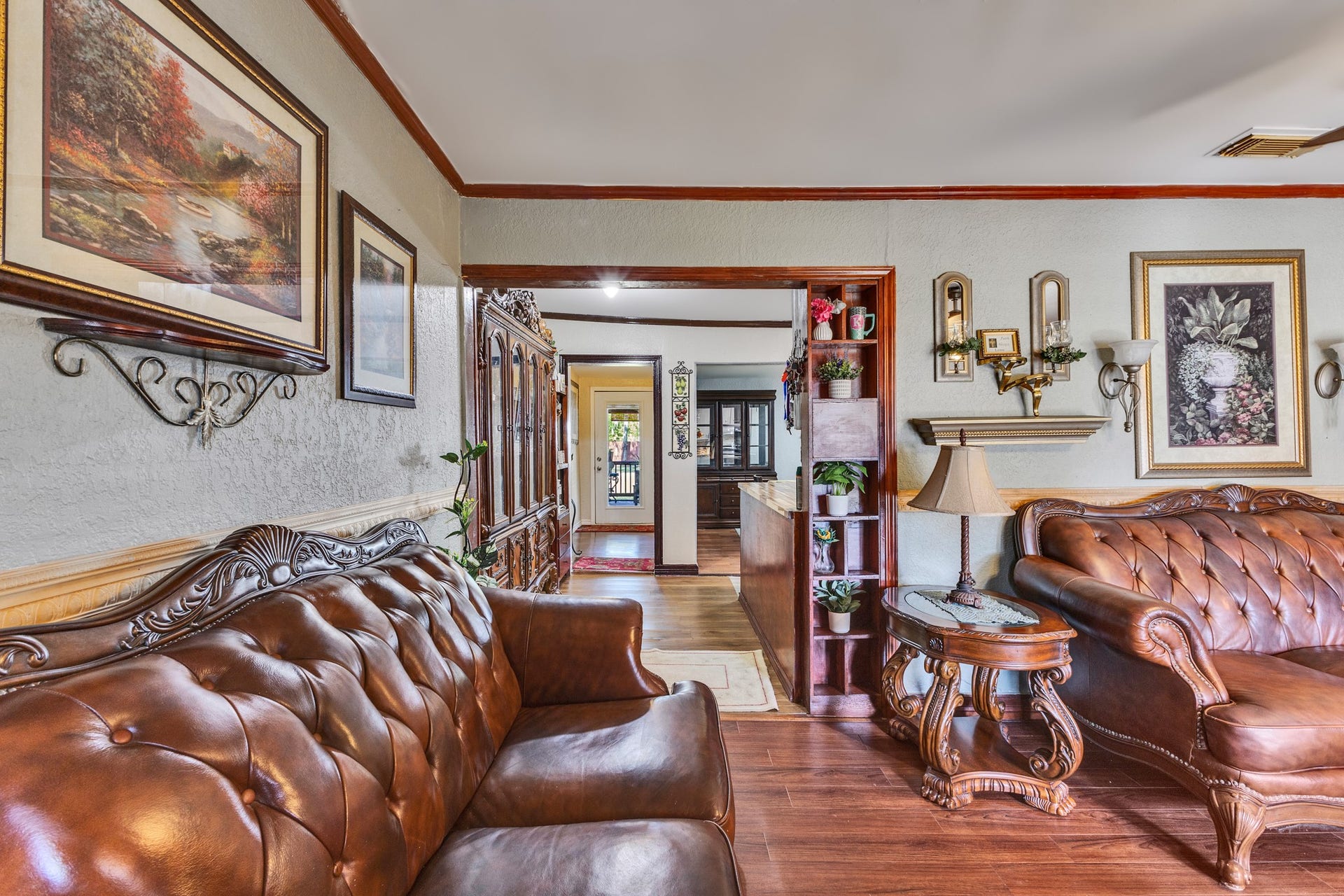 307 Azalea Street, Lake Jackson, TX 77566