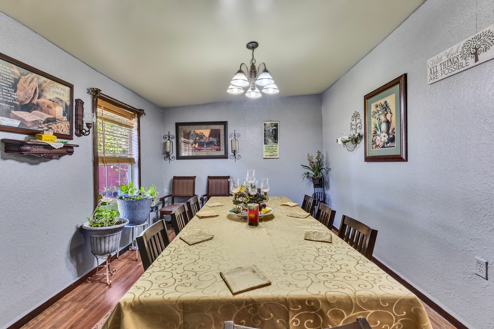 307 Azalea Street, Lake Jackson, TX 77566