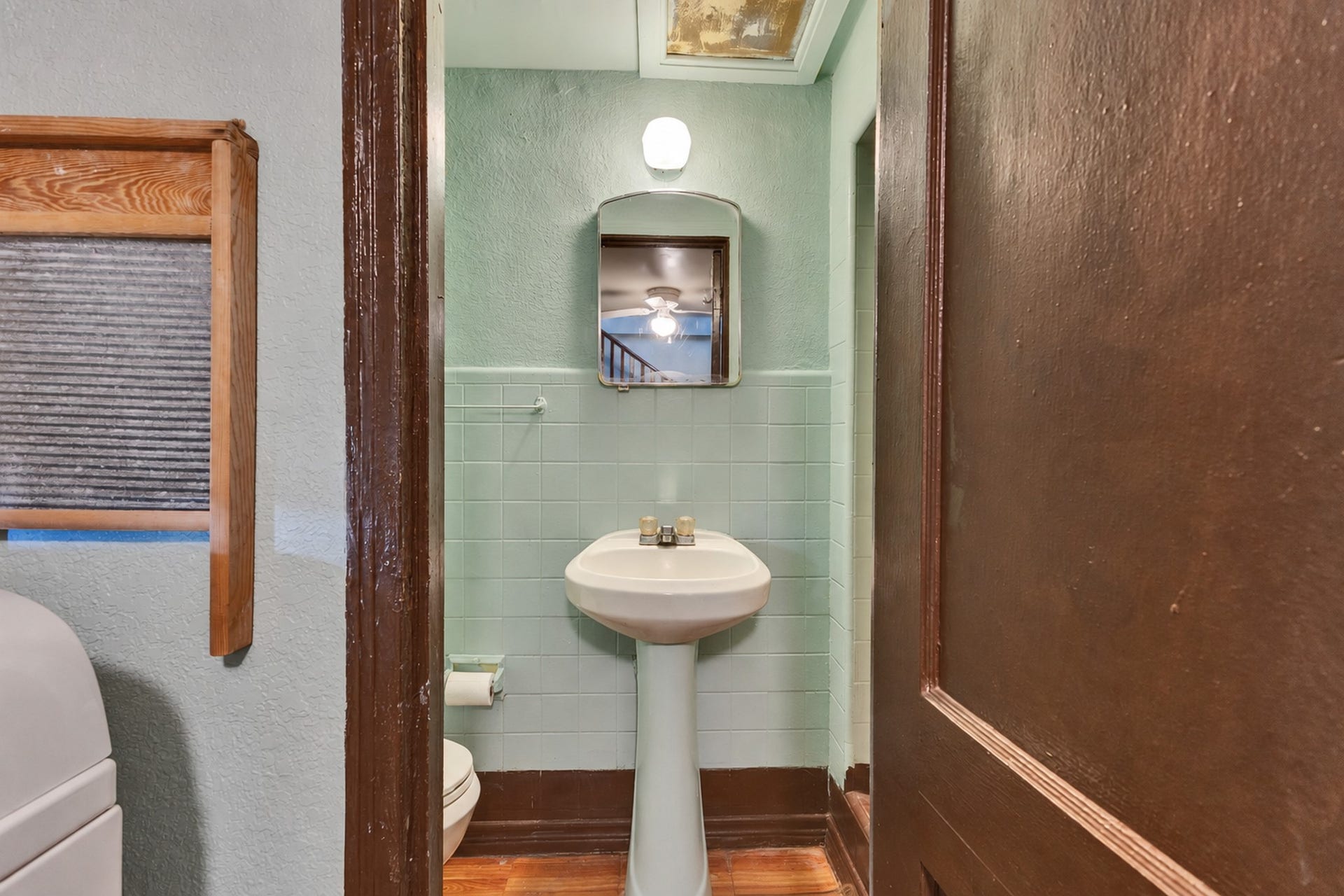 307 Azalea Street, Lake Jackson, TX 77566