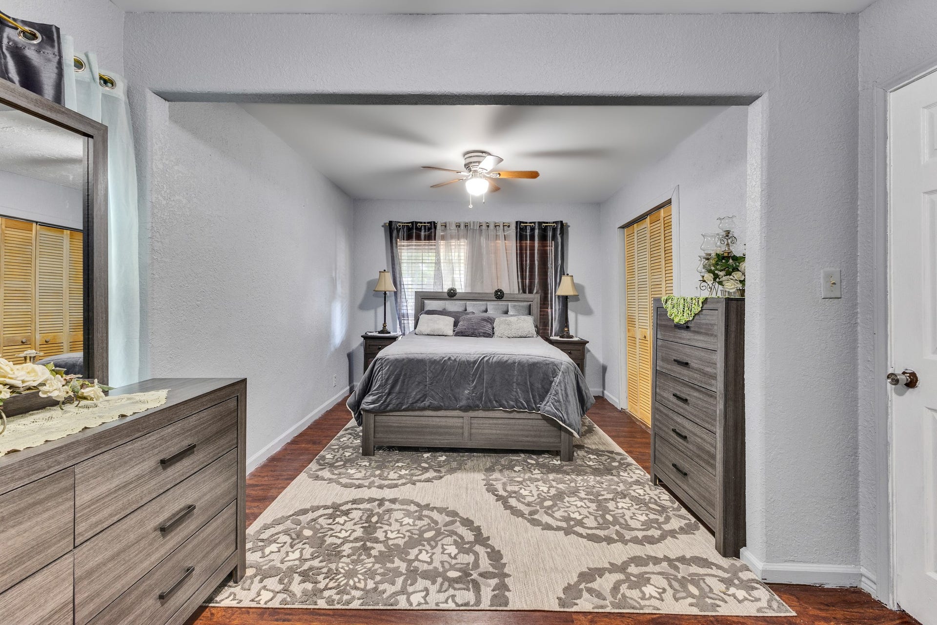 307 Azalea Street, Lake Jackson, TX 77566