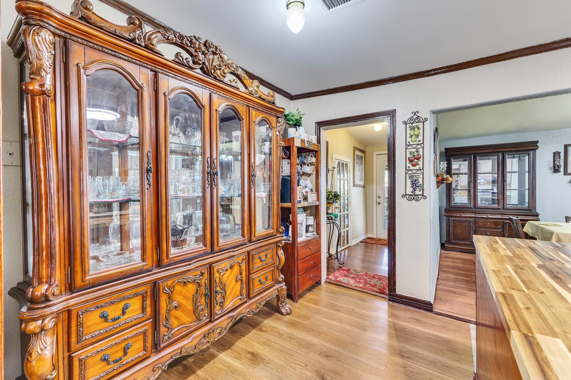 307 Azalea Street, Lake Jackson, TX 77566
