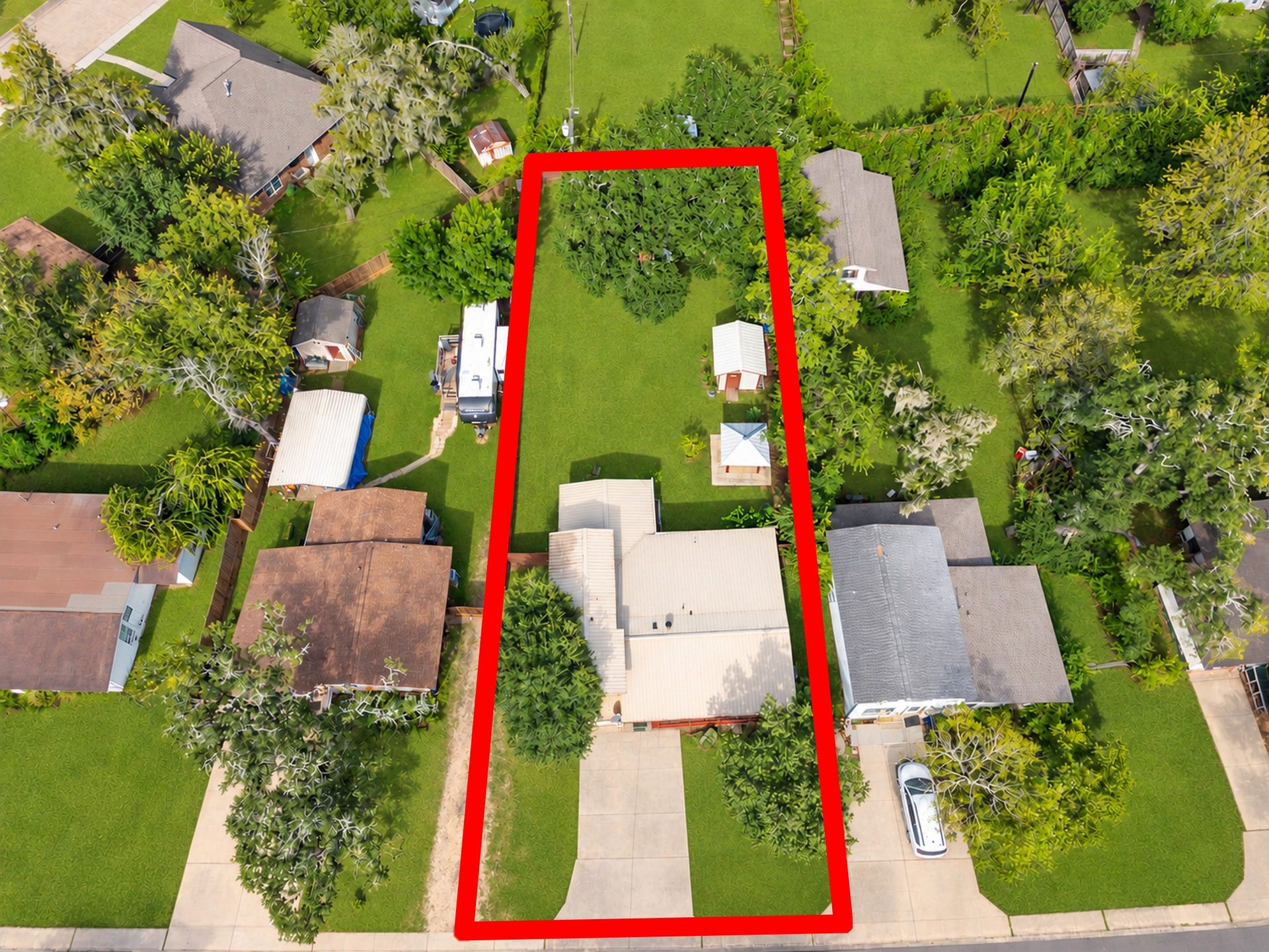 307 Azalea Street, Lake Jackson, TX 77566