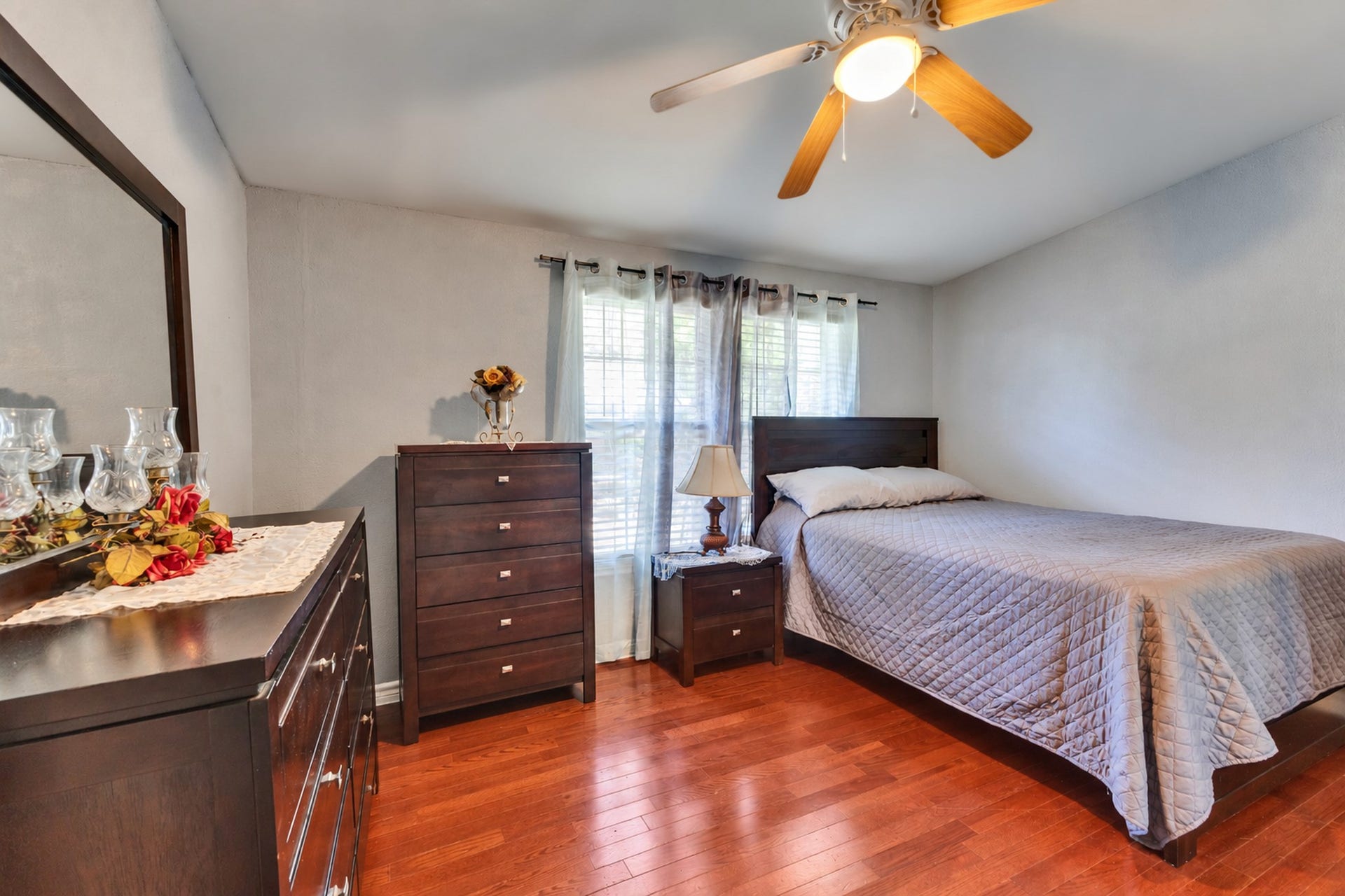 307 Azalea Street, Lake Jackson, TX 77566