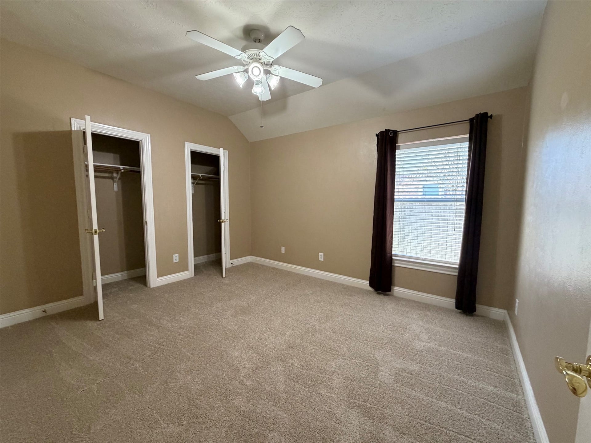 3303 Thistlegrove Lane, Sugar Land, TX 77498 3303 Thistlegrove Lane, Sugar Land, TX 77498
