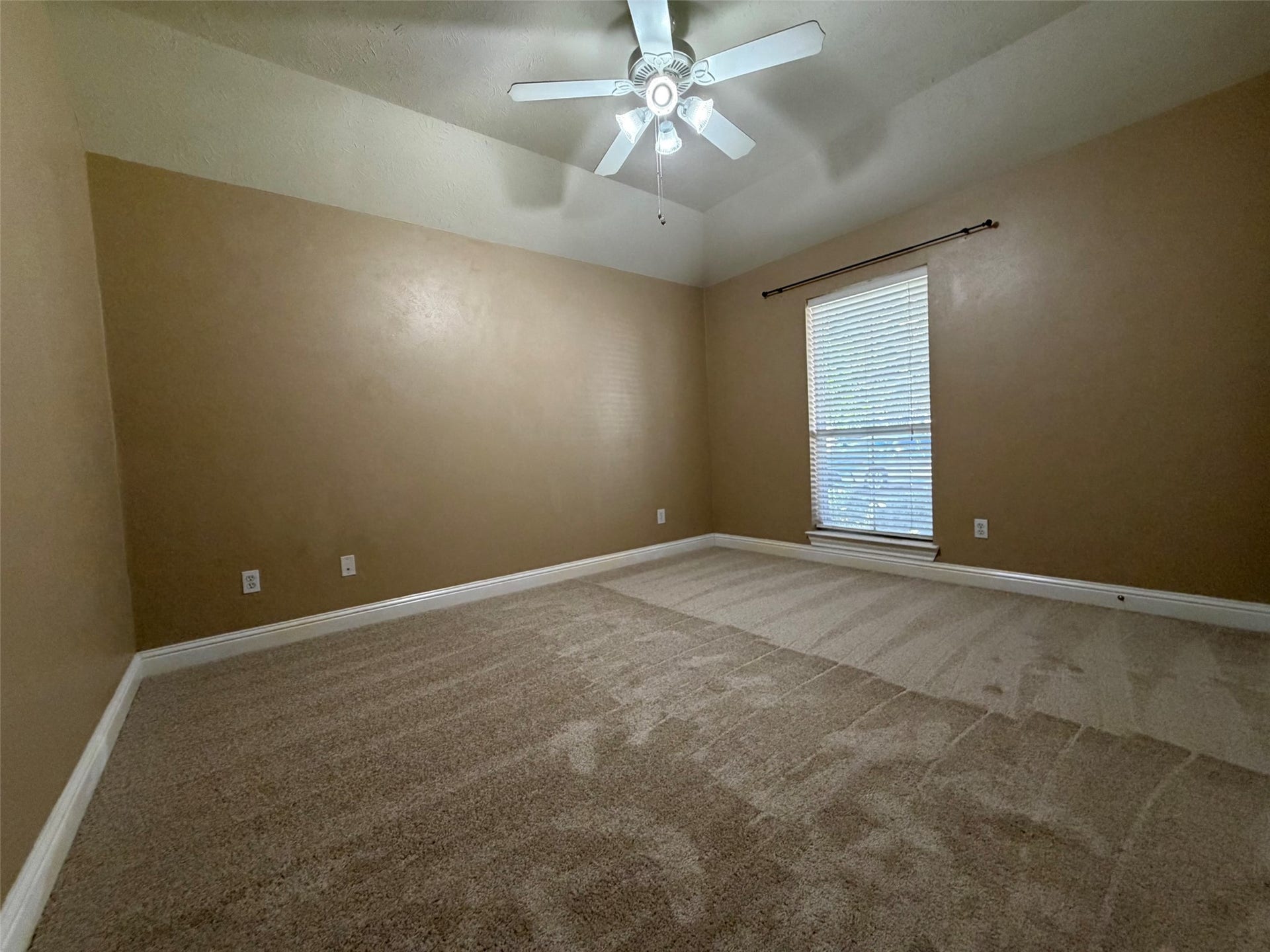 3303 Thistlegrove Lane, Sugar Land, TX 77498 3303 Thistlegrove Lane, Sugar Land, TX 77498